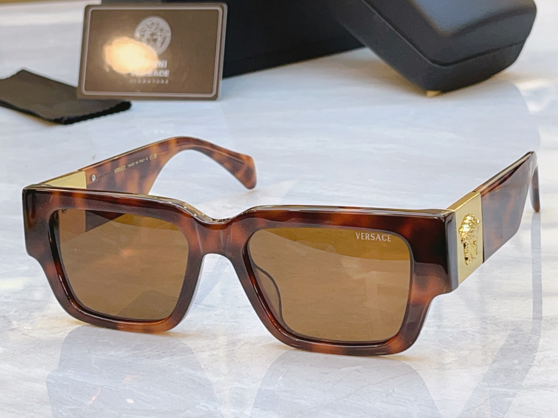 ，【VERSAC*】范思*哲新款太阳镜，MODEL：VE 1890，SIZE：54口19-148