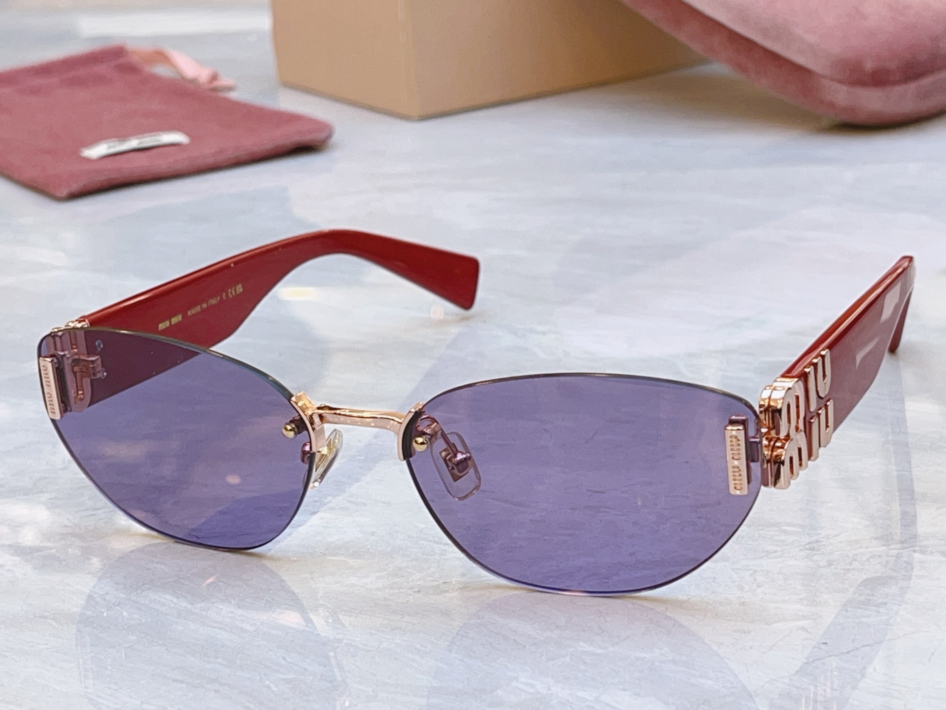 ，【MIUMI*】缪*缪新款太阳镜🕶️，Mod：MU 169AV，SIZE:62口18-140