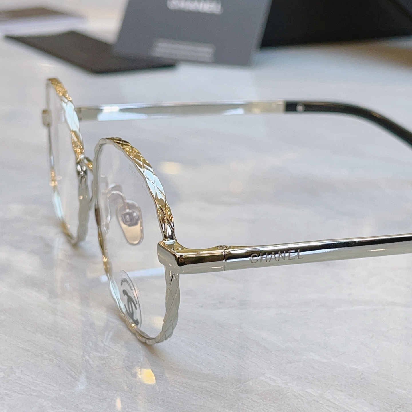 ，【CHANE*】香奈儿新款太阳镜，MODEL：CH2225，SIZE：55口18-145