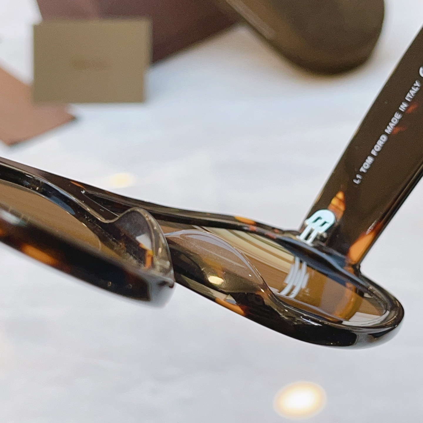 ，【TOM FOR*】汤姆*福特新款太阳镜，MODEL：FT1093，SIZE：71口7-120