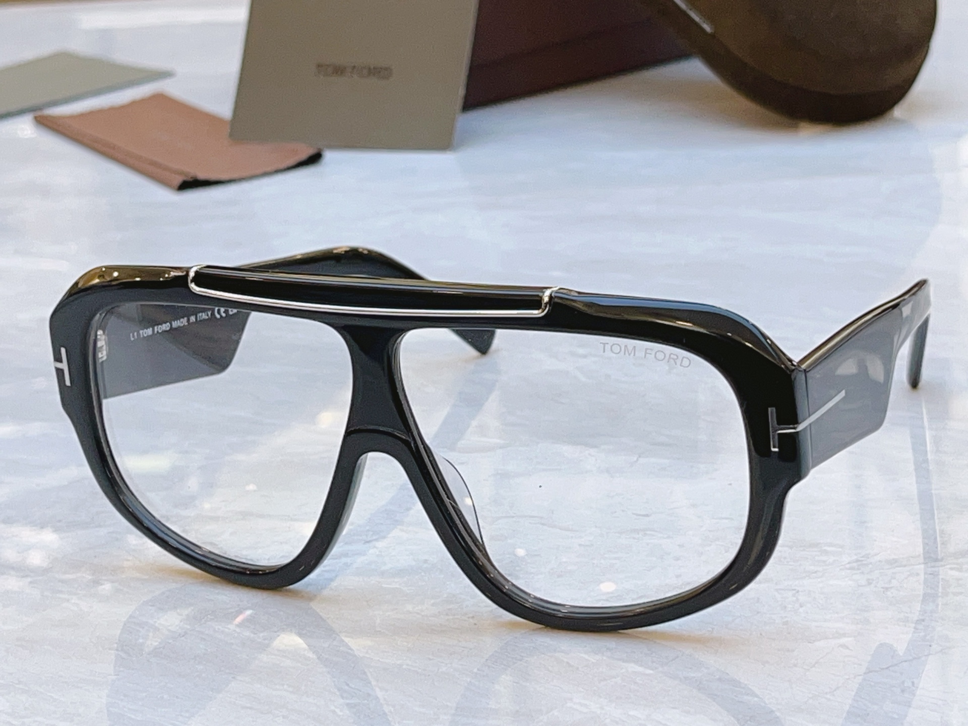 ，【TOM FOR*】汤姆*福特新款眼镜架，MODEL：FT1093，SIZE：71口7-120