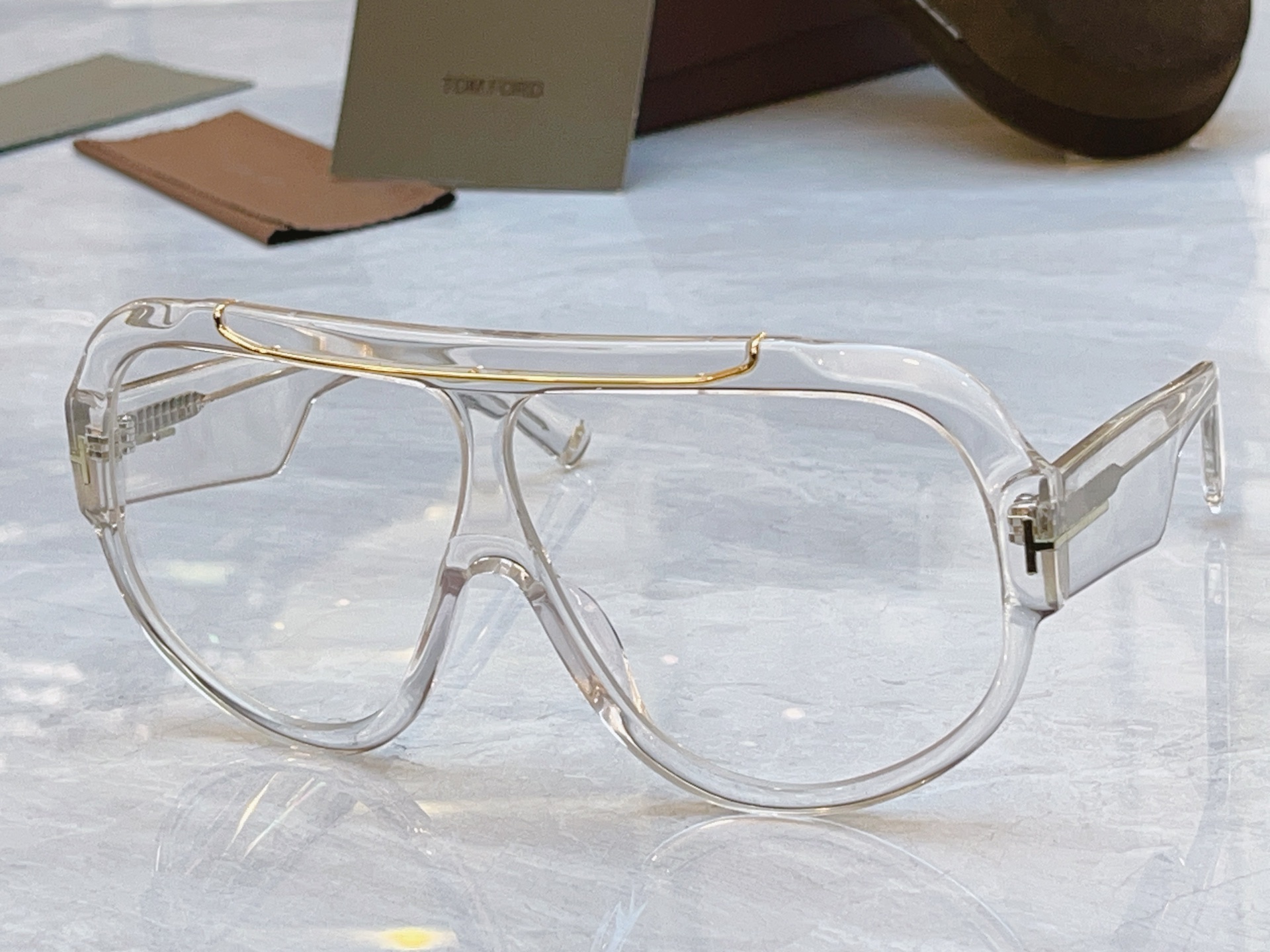 ，【TOM FOR*】汤姆*福特新款眼镜架，MODEL：FT1093，SIZE：71口7-120