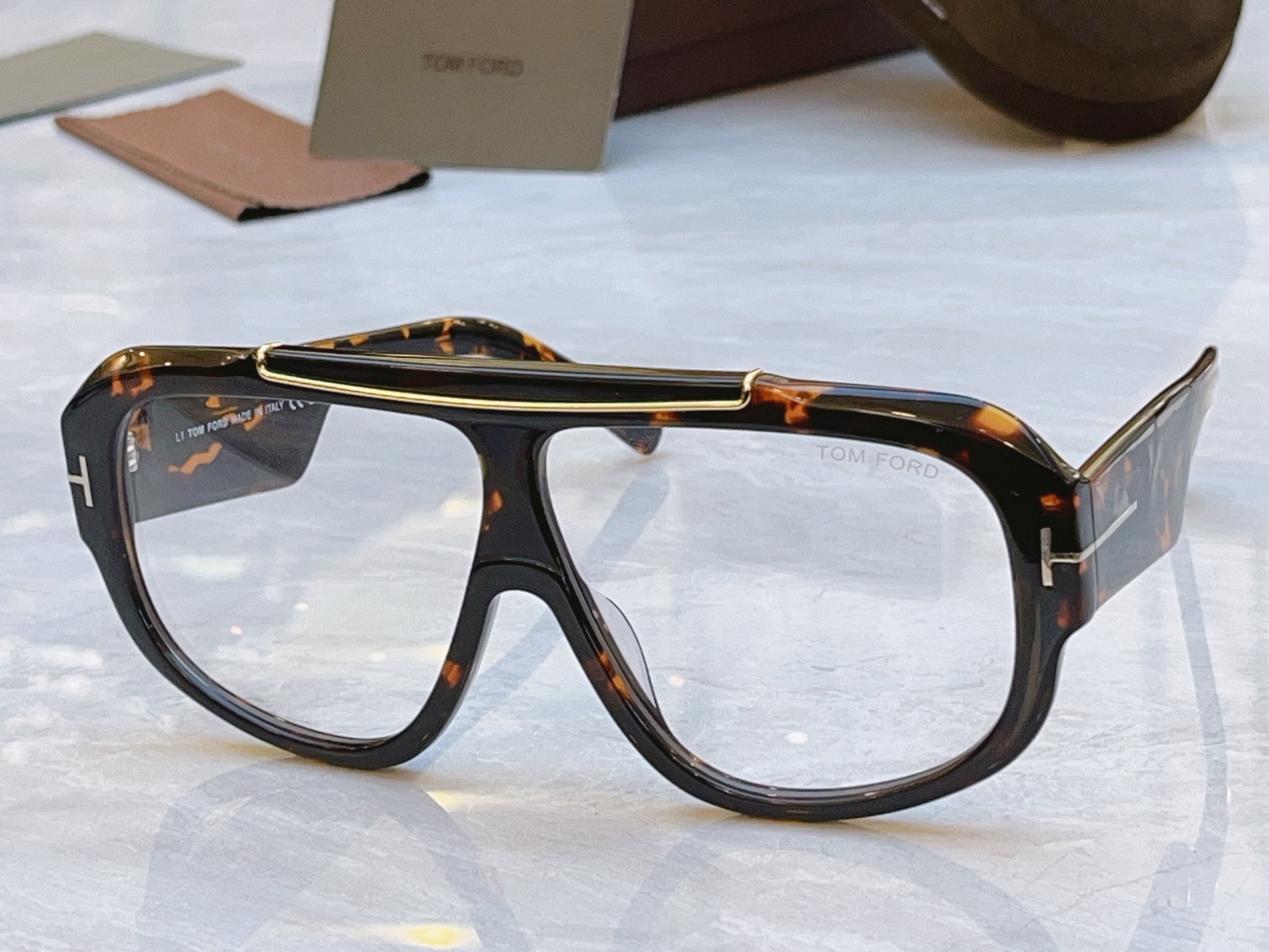 ，【TOM FOR*】汤姆*福特新款眼镜架，MODEL：FT1093，SIZE：71口7-120