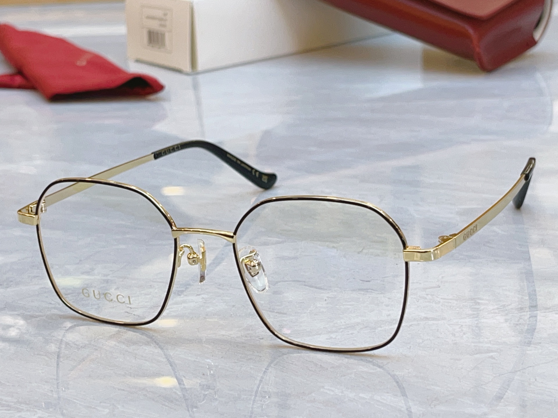 ，【GUCC*】古*驰新款太阳镜，MODEL：GG1611OA，SIZE：50口19-145