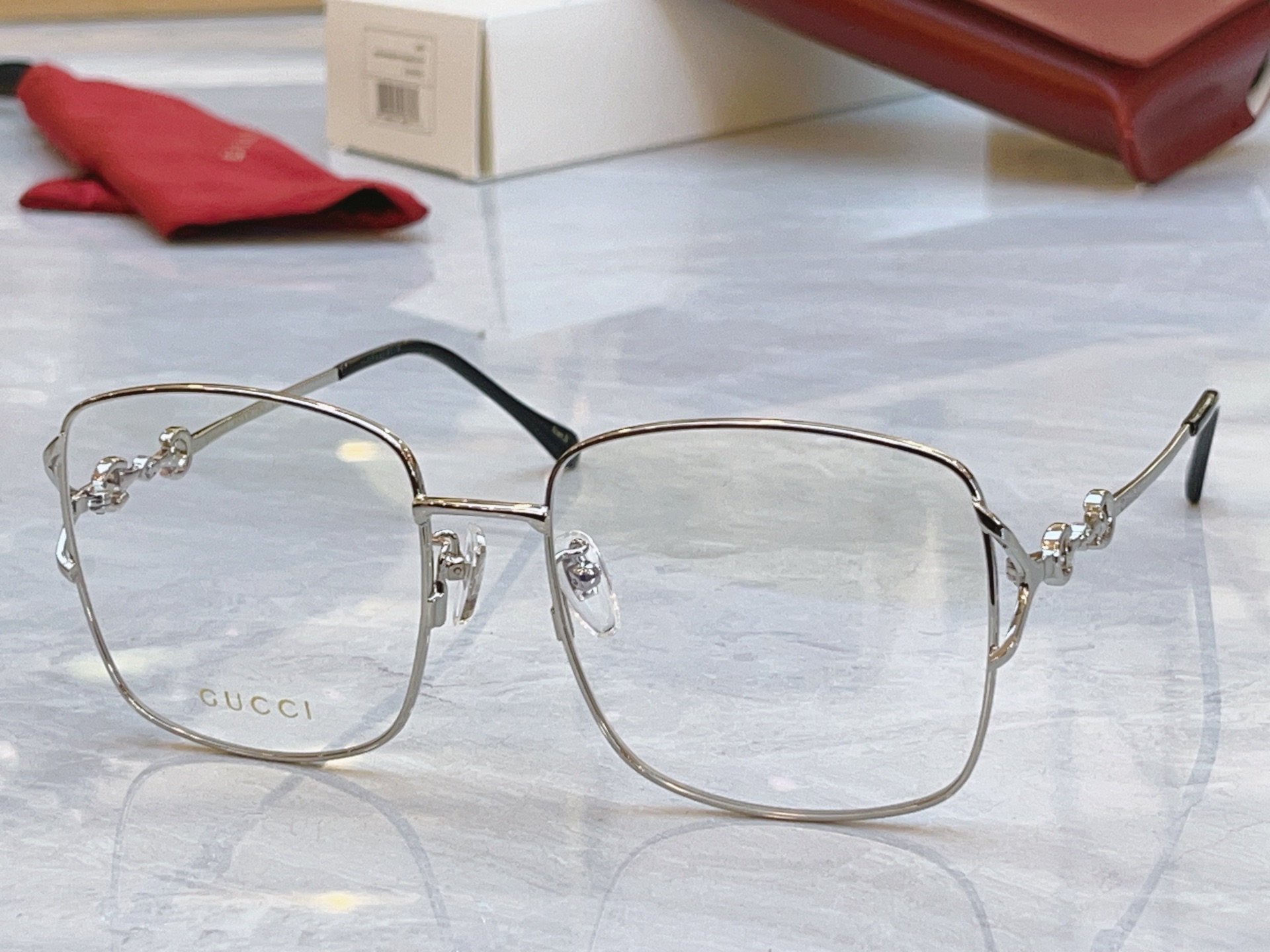 ，【GUCC*】古*驰新款太阳镜，MODEL：GG1018SK，SIZE：58口18-145