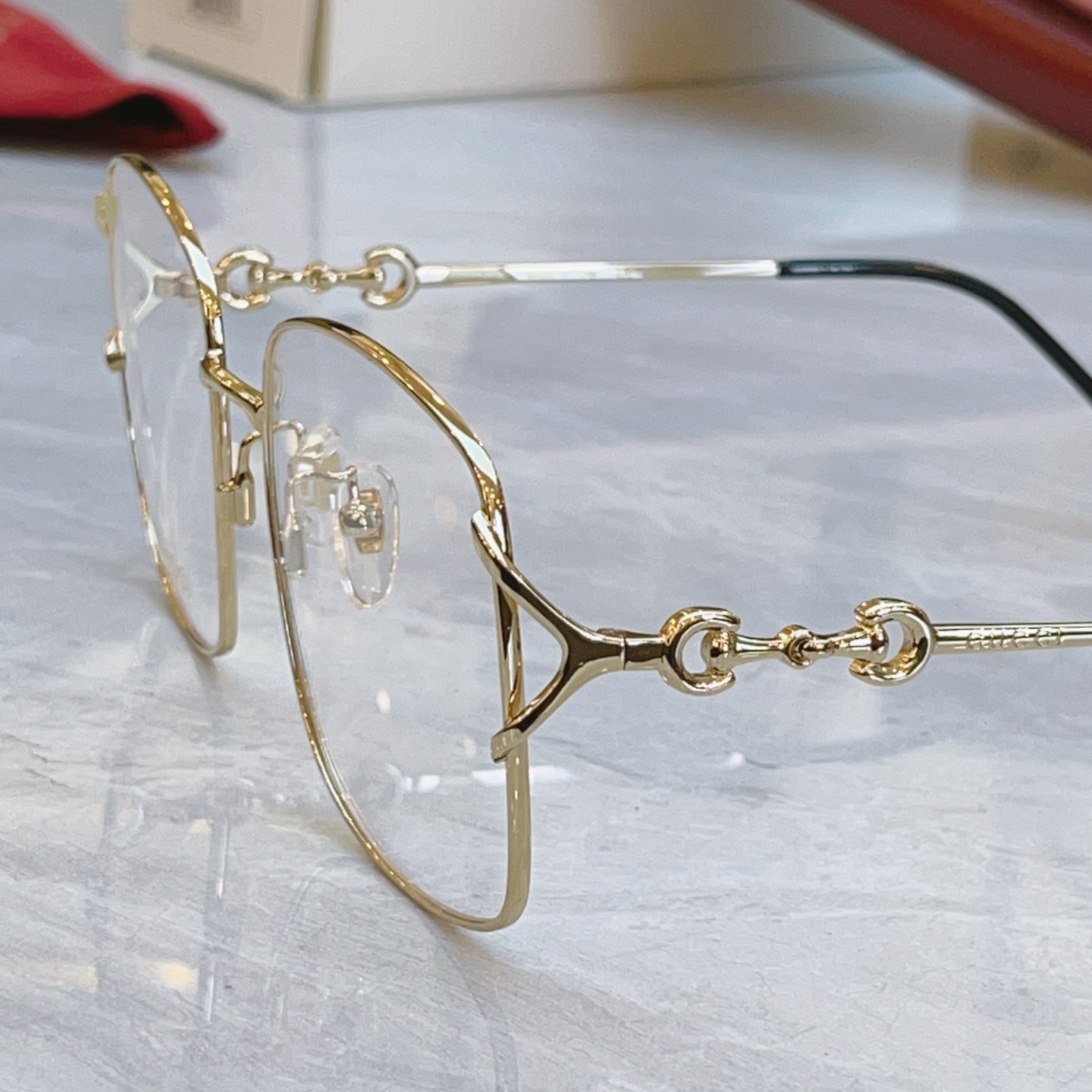 ，【GUCC*】古*驰新款太阳镜，MODEL：GG1018SK，SIZE：58口18-145