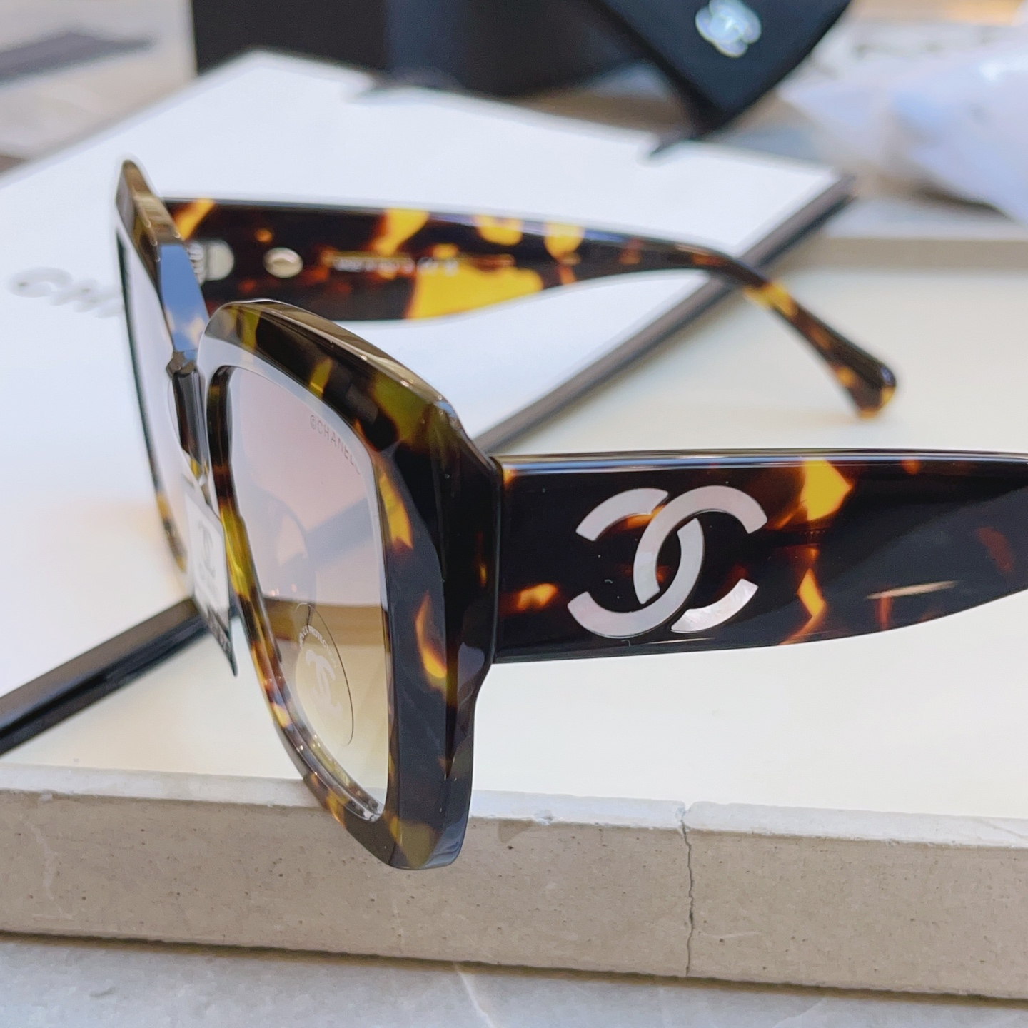 ，【CHANE*】香奈儿新款太阳镜，MODEL：9191H，SIZE：53口17-140 S