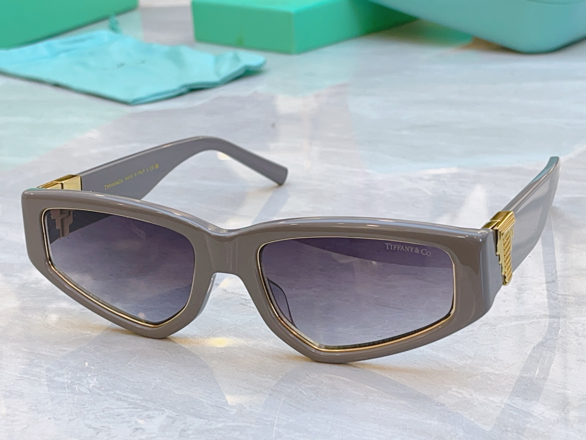 ，【Tiffany & Co.】蒂芙*尼新款眼镜架，Mod：TF4234，Size：56口10-135