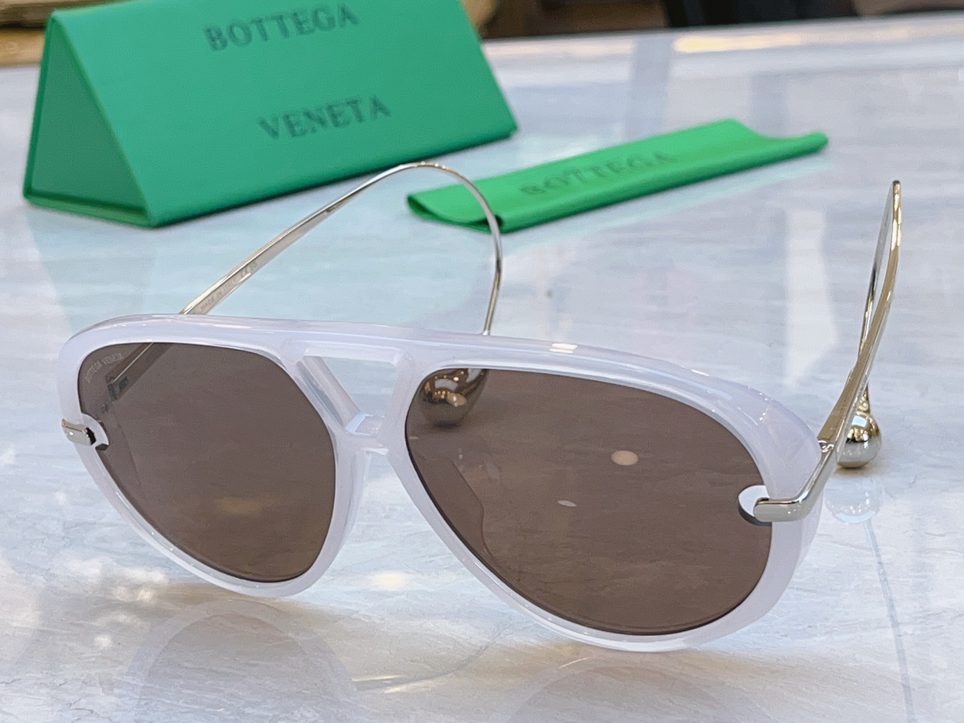 ，【BOTTEGA VENET*】宝缇*嘉新款太阳镜，MODEL：BV1273S，SIZE：64口13-