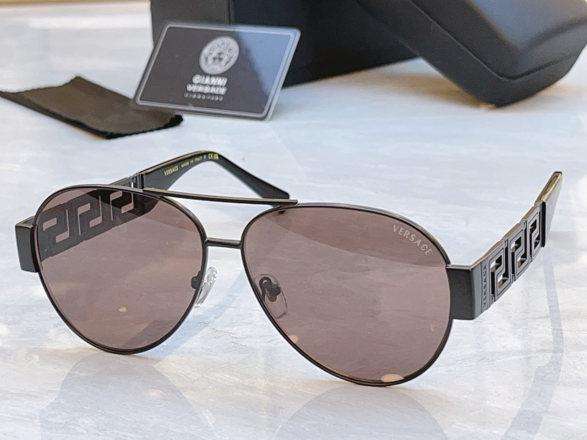 ，【VERSAC*】范思*哲新款太阳镜，MODEL：VE 2289，SIZE：61口12-147