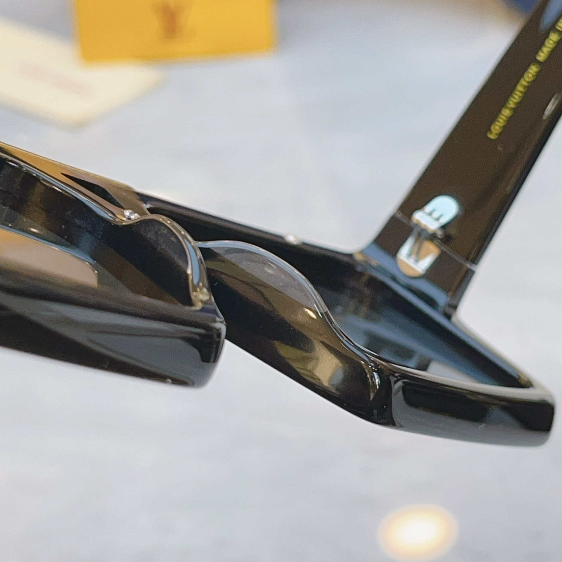 ，【LOUIS VUITTO*】路易*威登新款太阳镜，MODEL：Z2058U，SIZE：60口13-1