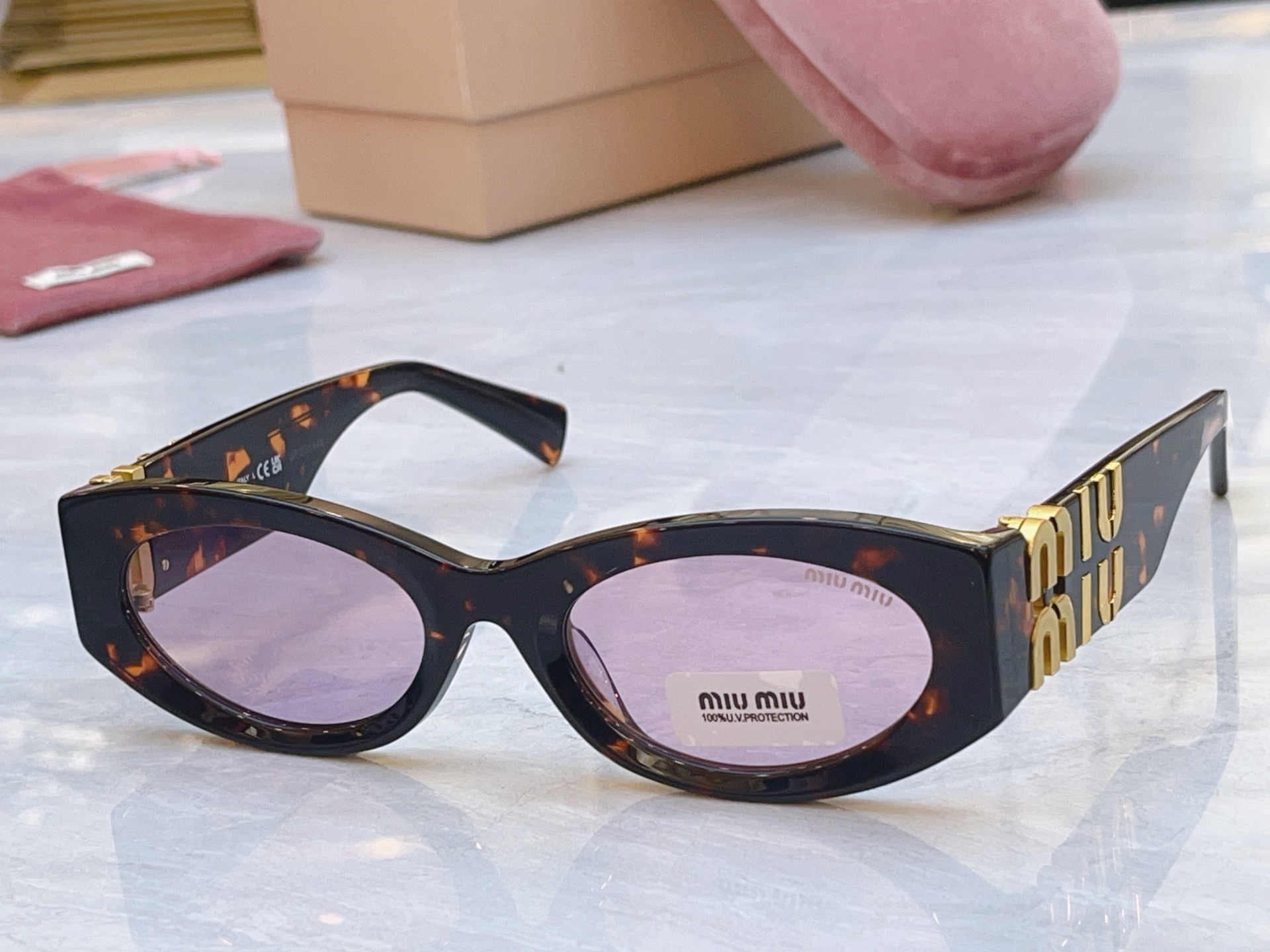 ，【MIUMI*】缪*缪新款太阳镜🕶️，Mod：SMU 11w，SIZE:54口21-135