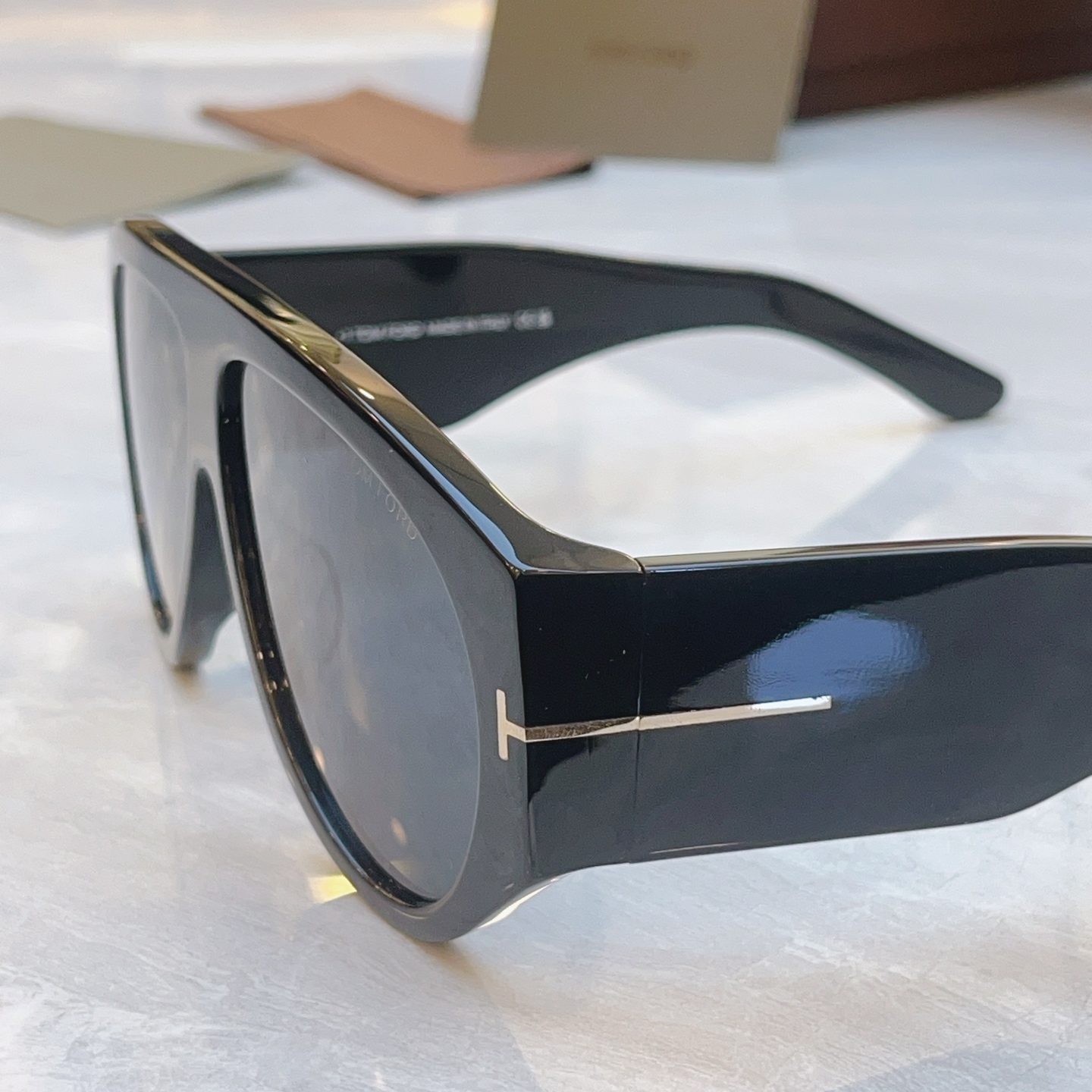 ，【TOM FOR*】汤姆*福特新款太阳镜，MODEL：TF1044，SIZE：60口12-140