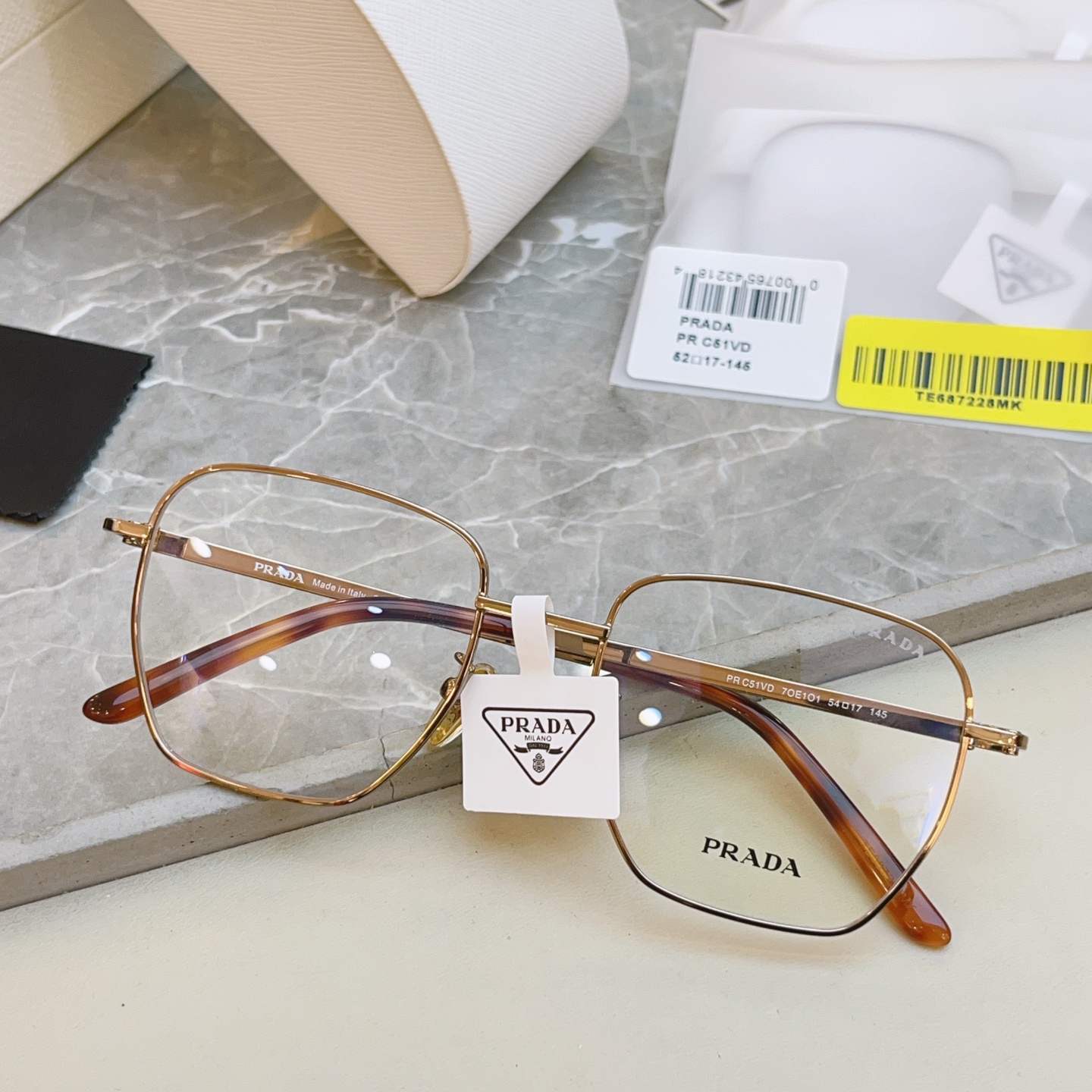 ，【PRAD*】普拉*达新款眼镜架 高品质✨，MODEL：PR C51VD，SIZE：54口17-145