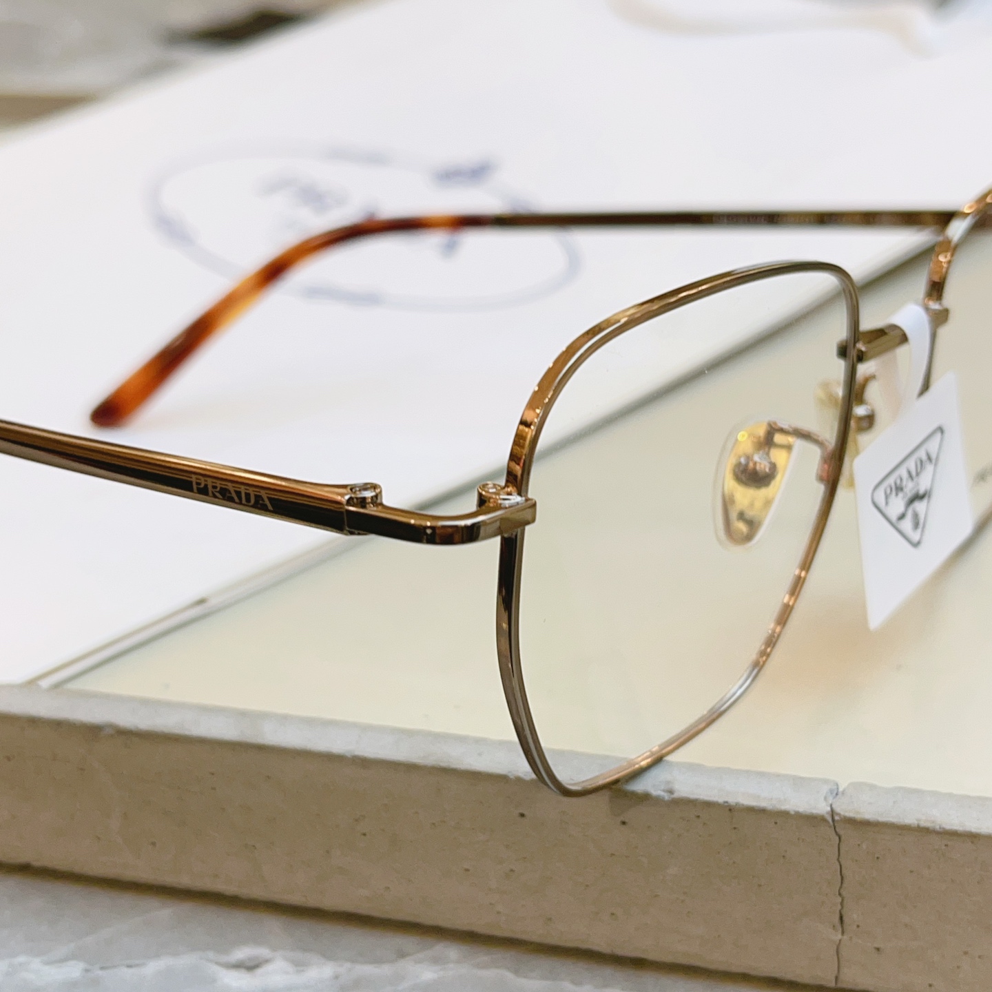 ，【PRAD*】普拉*达新款眼镜架 高品质✨，MODEL：PR C51VD，SIZE：54口17-145