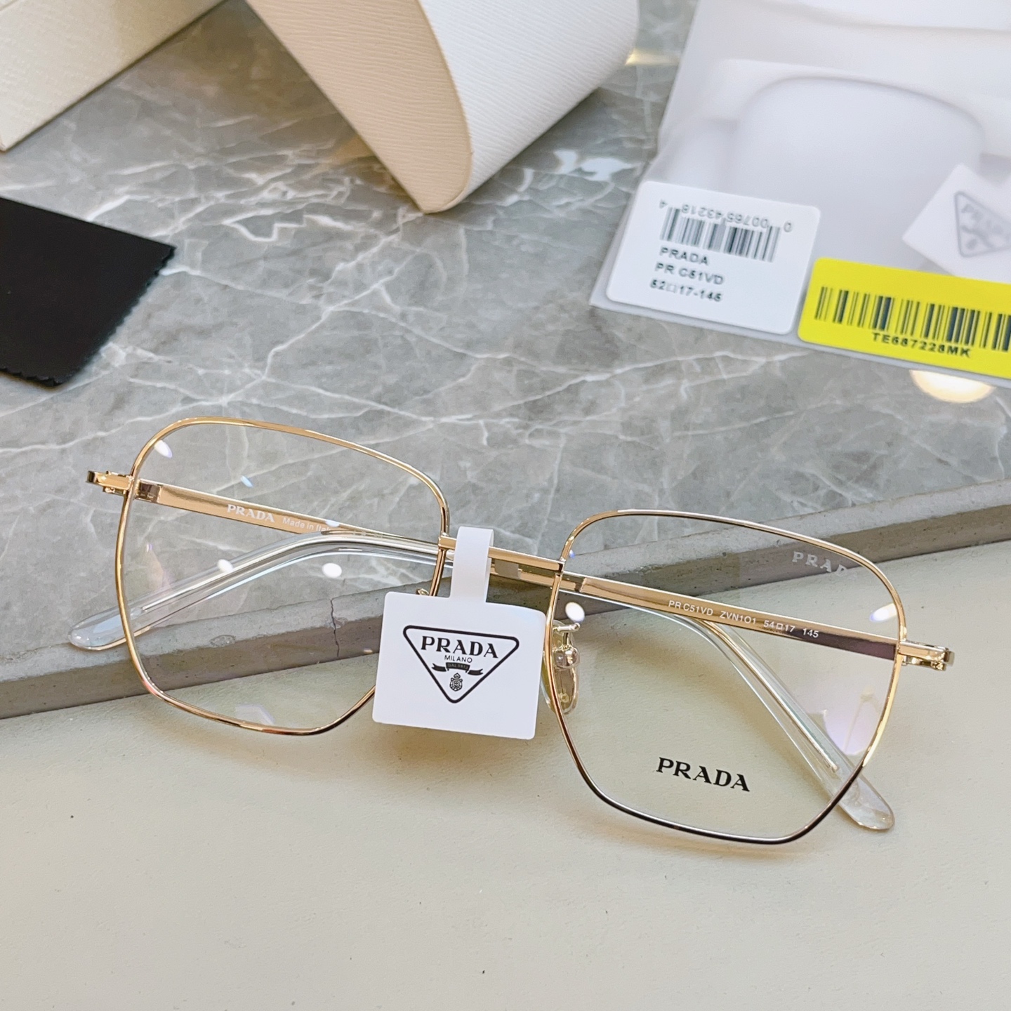 ，【PRAD*】普拉*达新款眼镜架 高品质✨，MODEL：PR C51VD，SIZE：54口17-145