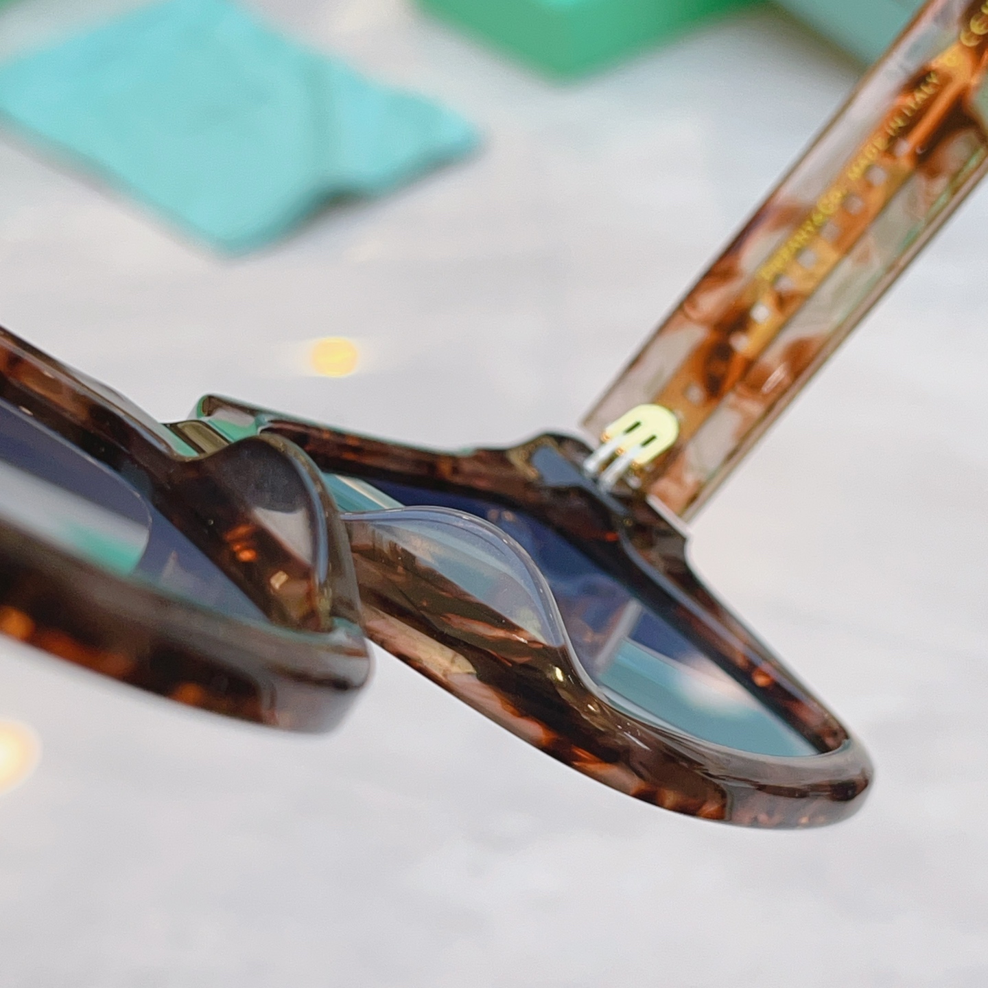 ，【Tiffany & Co.】蒂芙*尼新款太阳镜，Mod：TF4235，Size：55口18-143