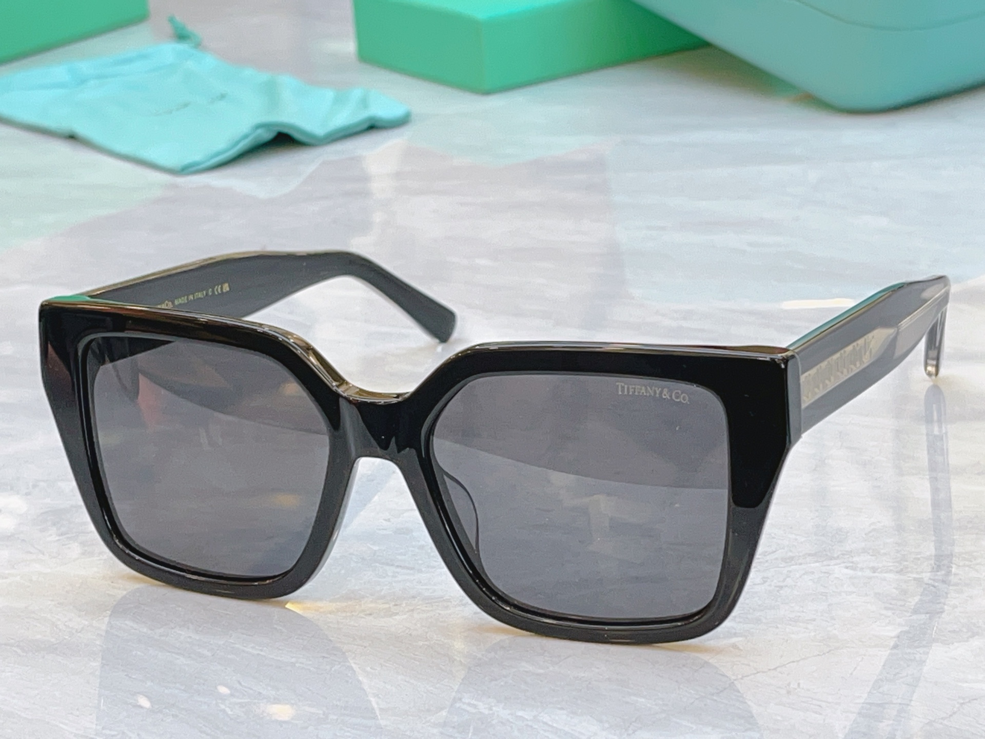 ，【Tiffany & Co.】蒂芙*尼新款太阳镜，Mod：TF4235，Size：55口18-143