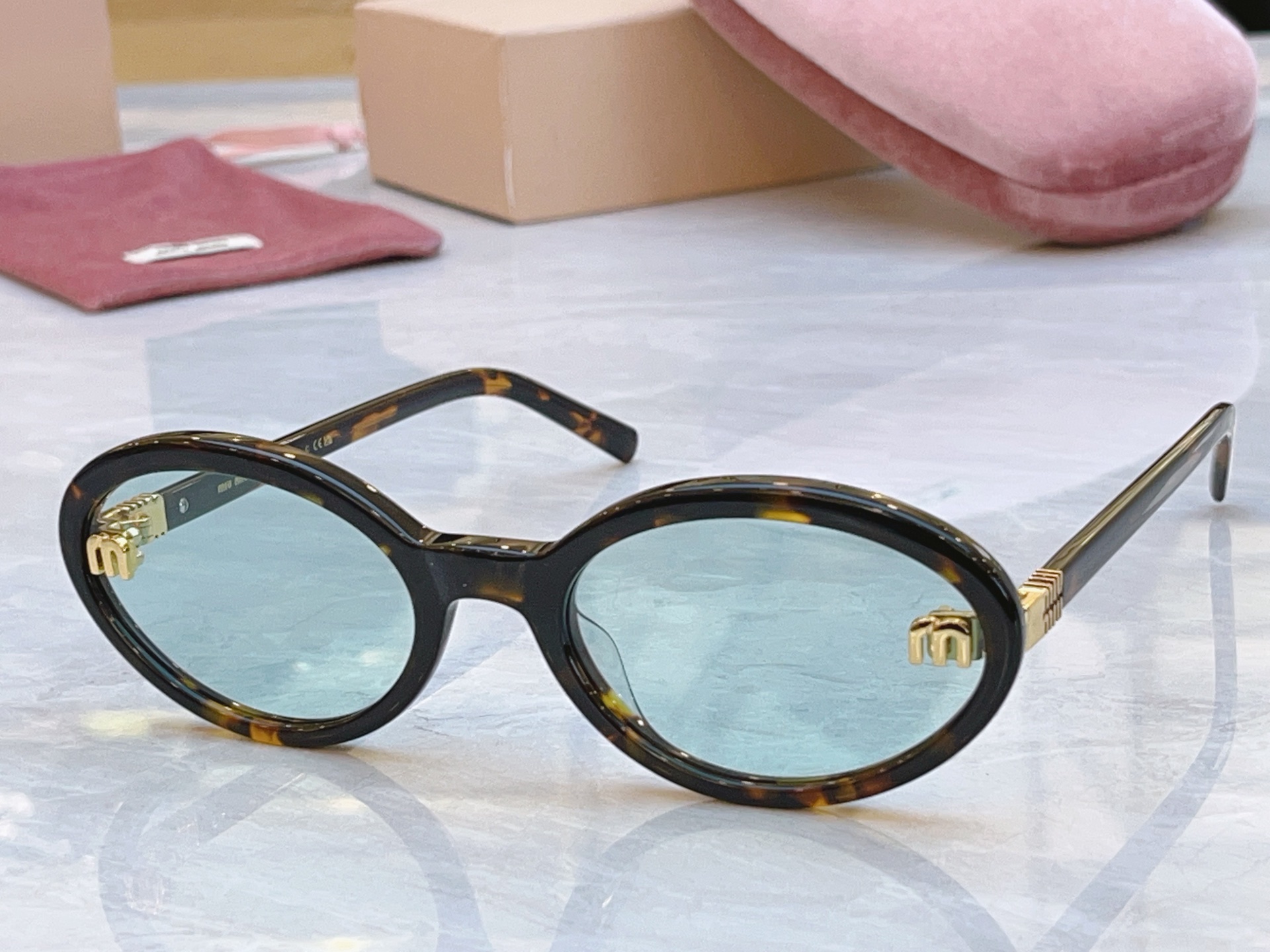 ，【MIUMI*】缪*缪新款太阳镜🕶️，Mod：MU 154AV，SIZE:58口22-143