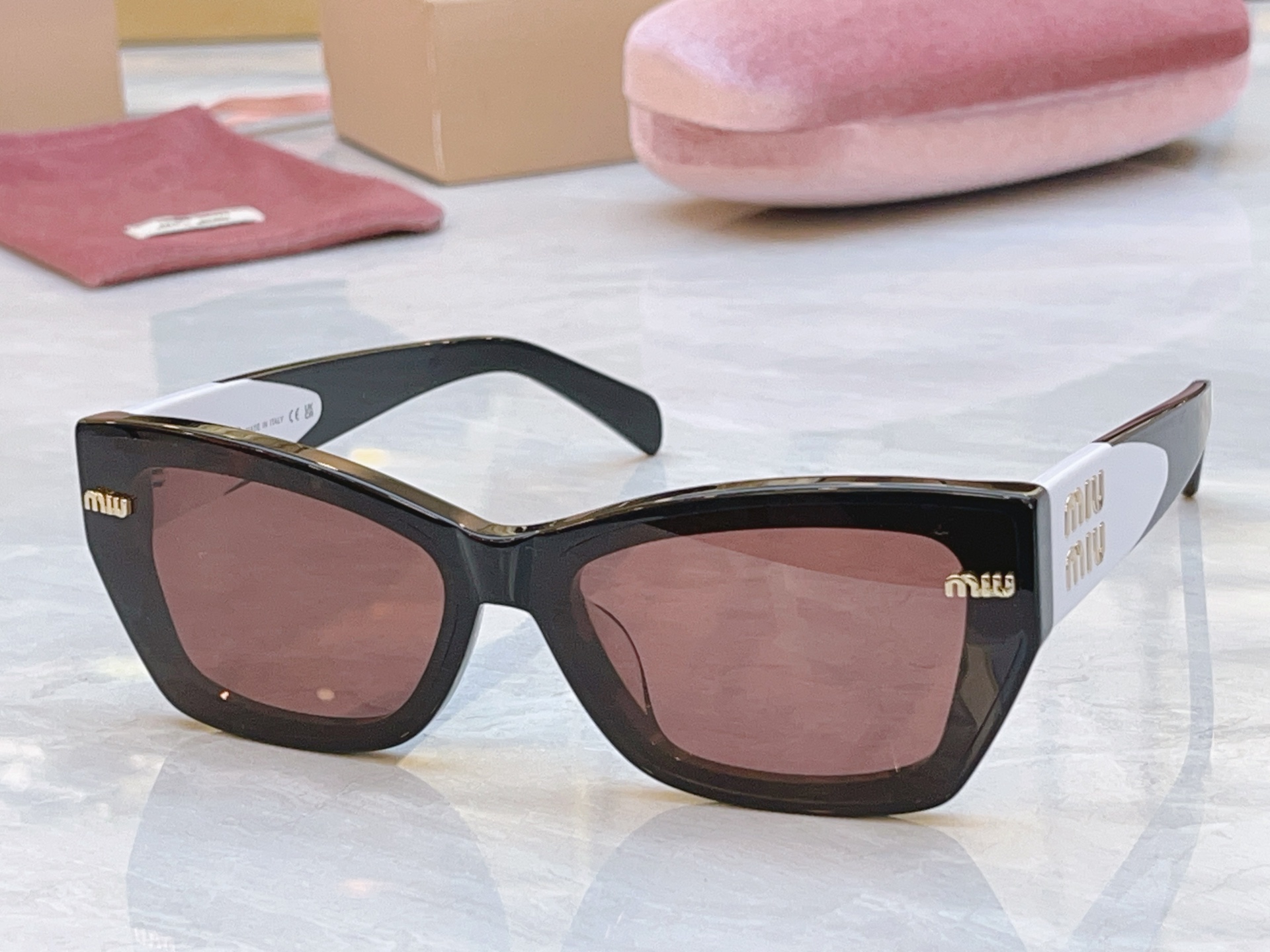 ，【MIUMI*】缪*缪新款太阳镜🕶️，Mod：MU 154AV，SIZE:58口22-143