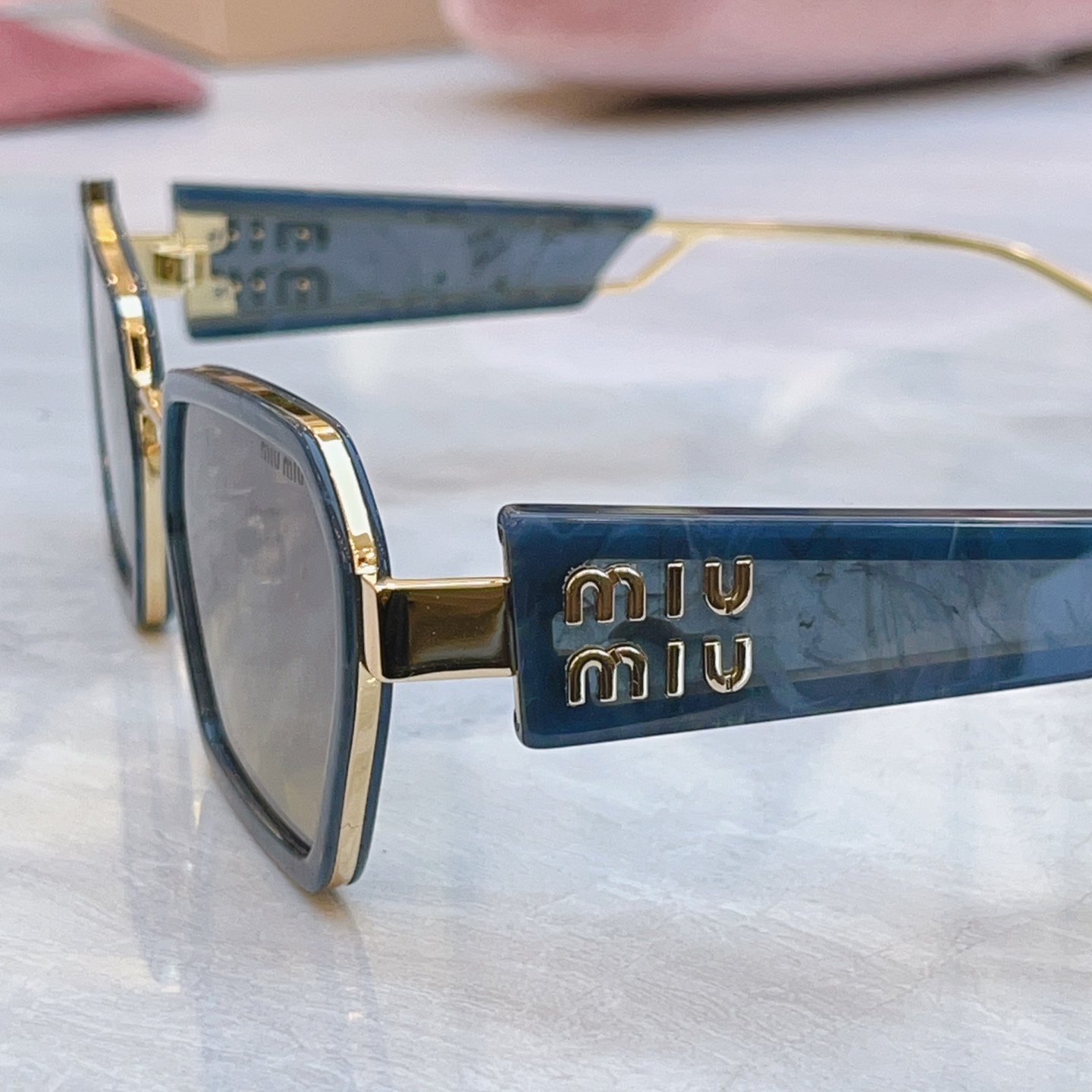 ，【MIUMI*】缪*缪新款太阳镜🕶️，Mod：SMU 61WS，SIZE:54口23-145