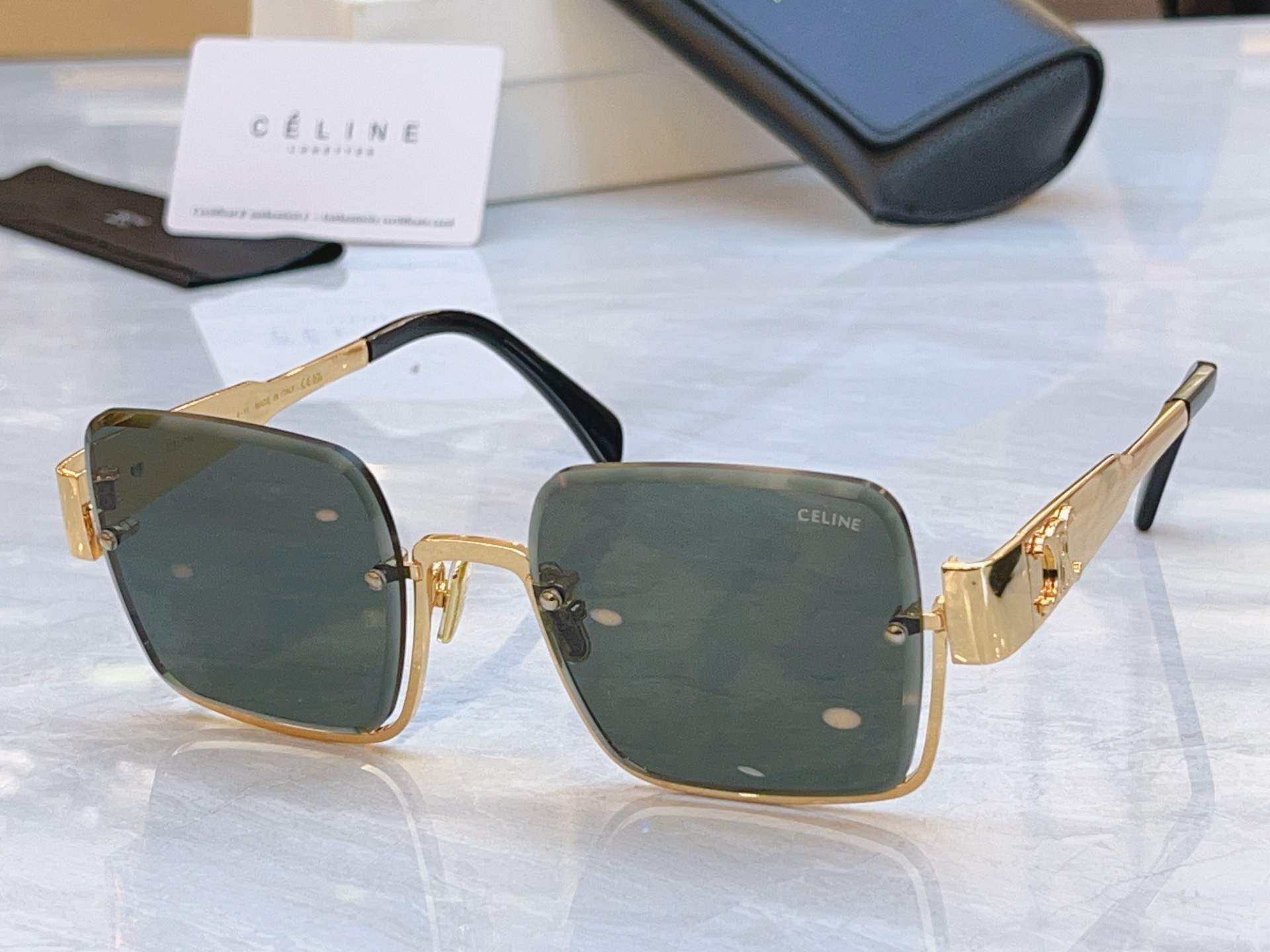 ，【CELIN*】赛*琳新款太阳镜， MODEL:CL42133U，SIZE: 53口21-145