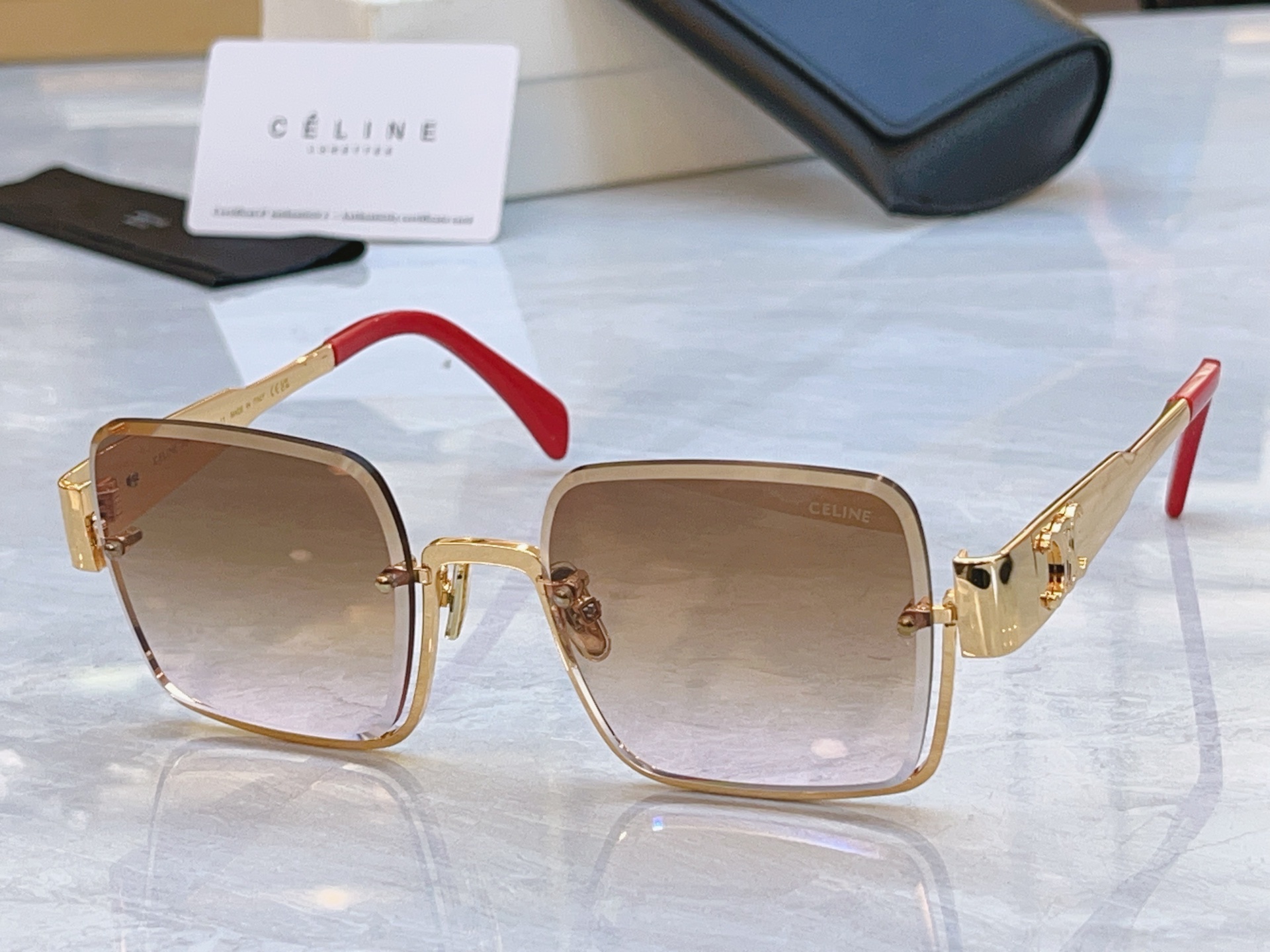 ，【CELIN*】赛*琳新款太阳镜， MODEL:CL42133U，SIZE: 53口21-145