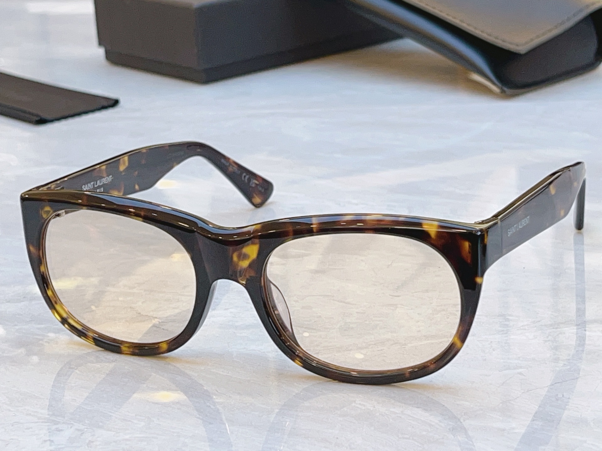 ，【SAINT LAUREN*】圣罗*兰新款太阳镜，MODEL：SL 815，SIZE：56口20-14