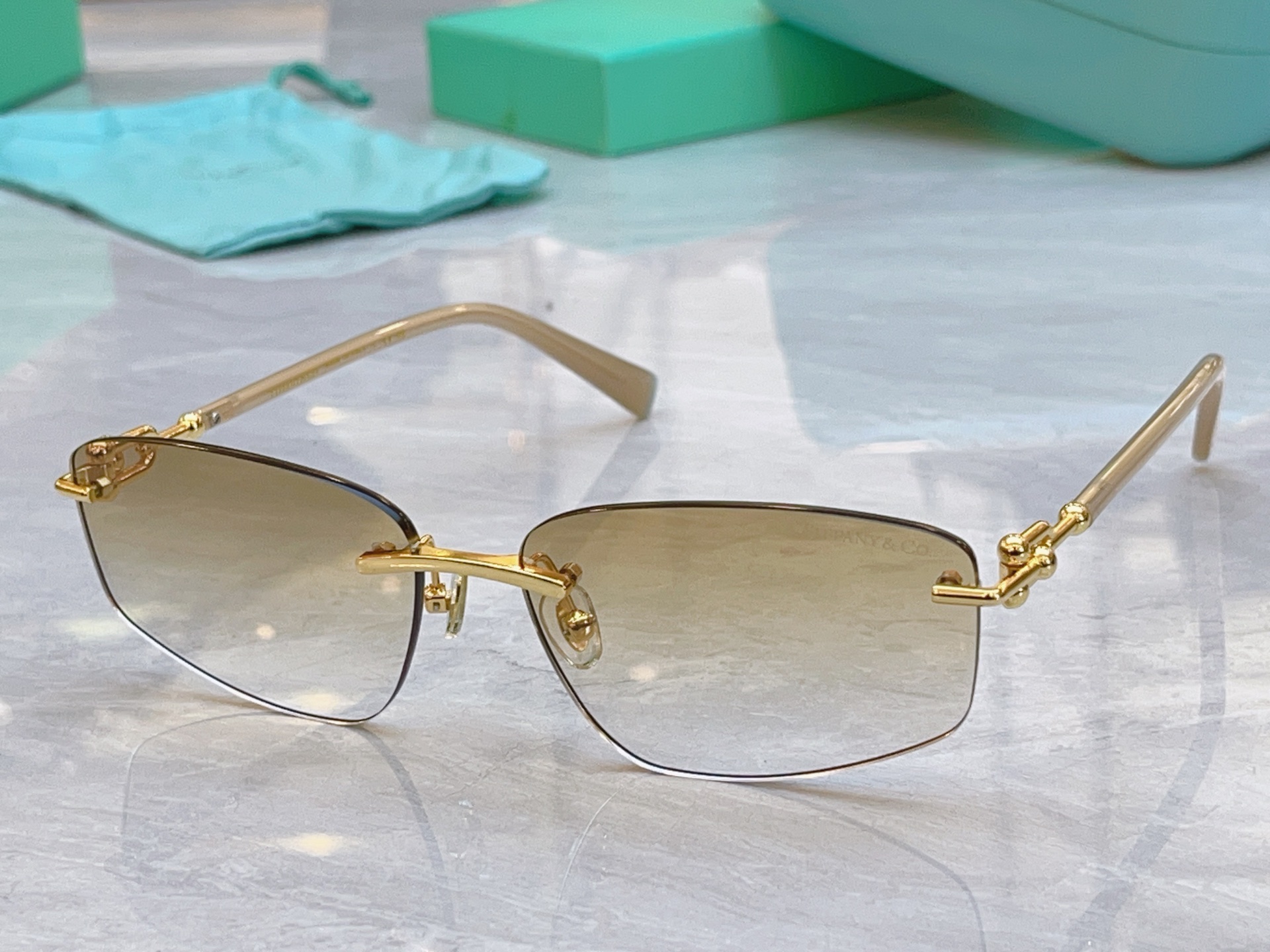 ，【Tiffany & Co.】蒂芙*尼新款太阳镜，Mod：TF3114，Size：59口15-140