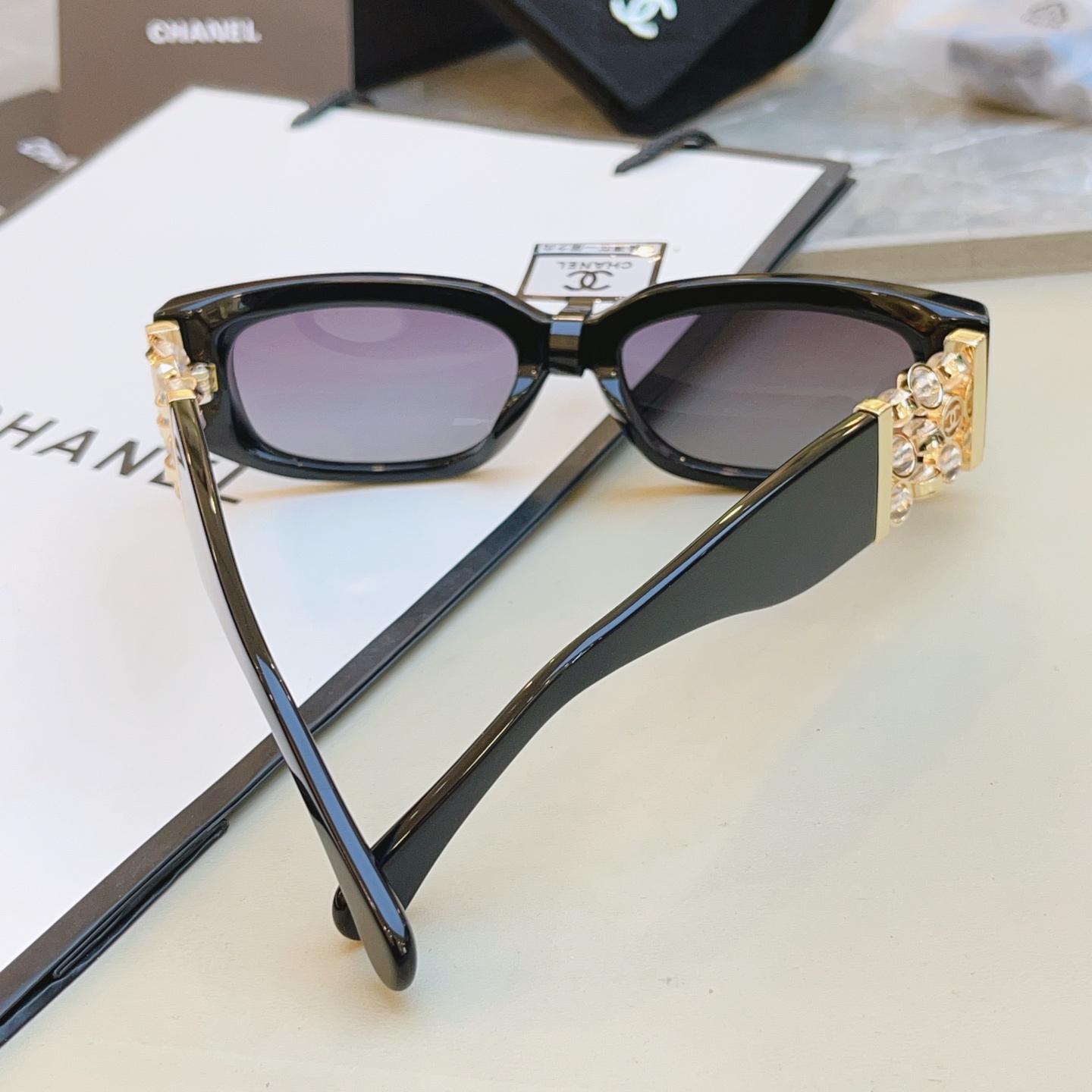 ，【CHANE*】香奈儿新款太阳镜 高品质✨，MODEL：5544-A，SIZE：53口17-140