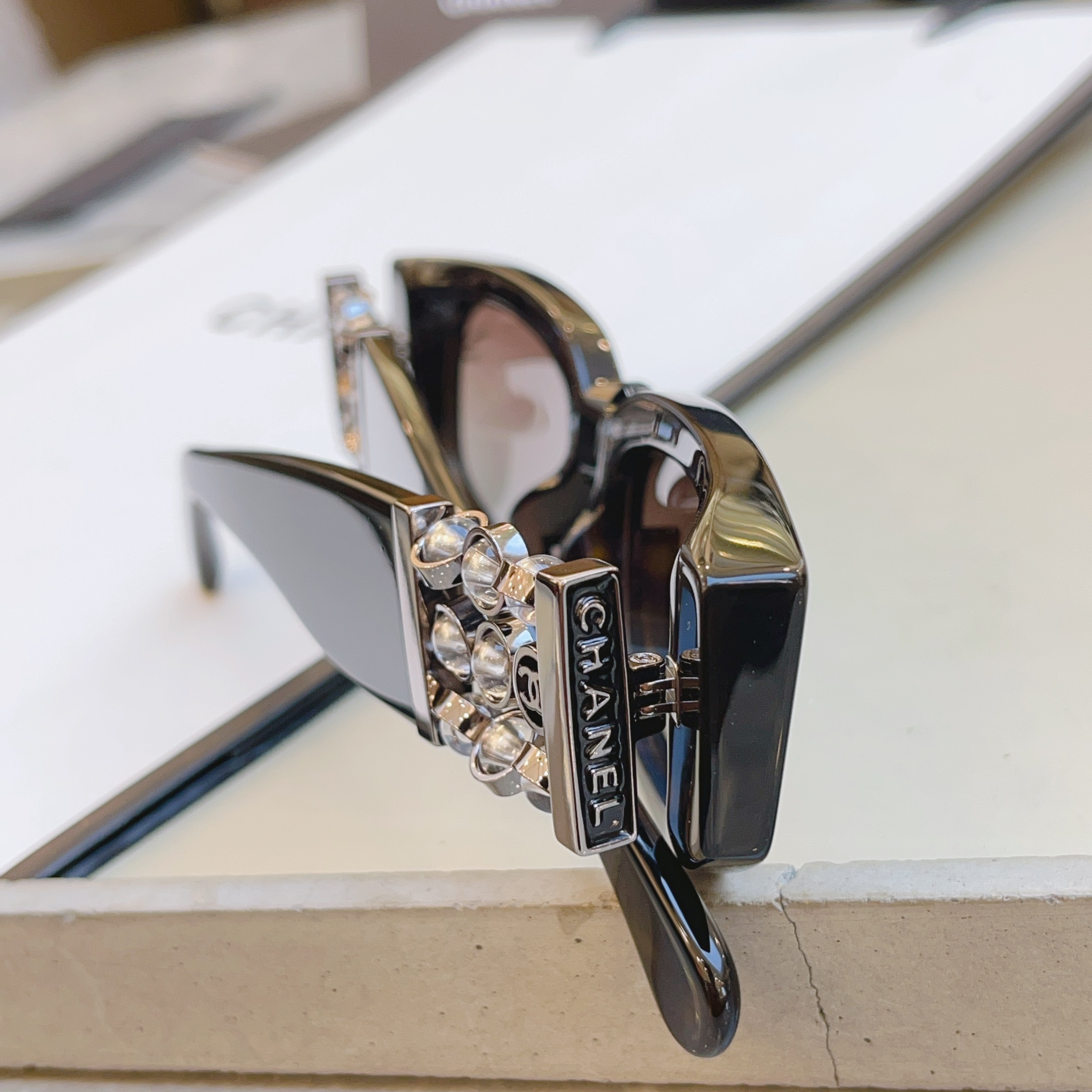 ，【CHANE*】香奈儿新款太阳镜 高品质✨，MODEL：5544-A，SIZE：53口17-140