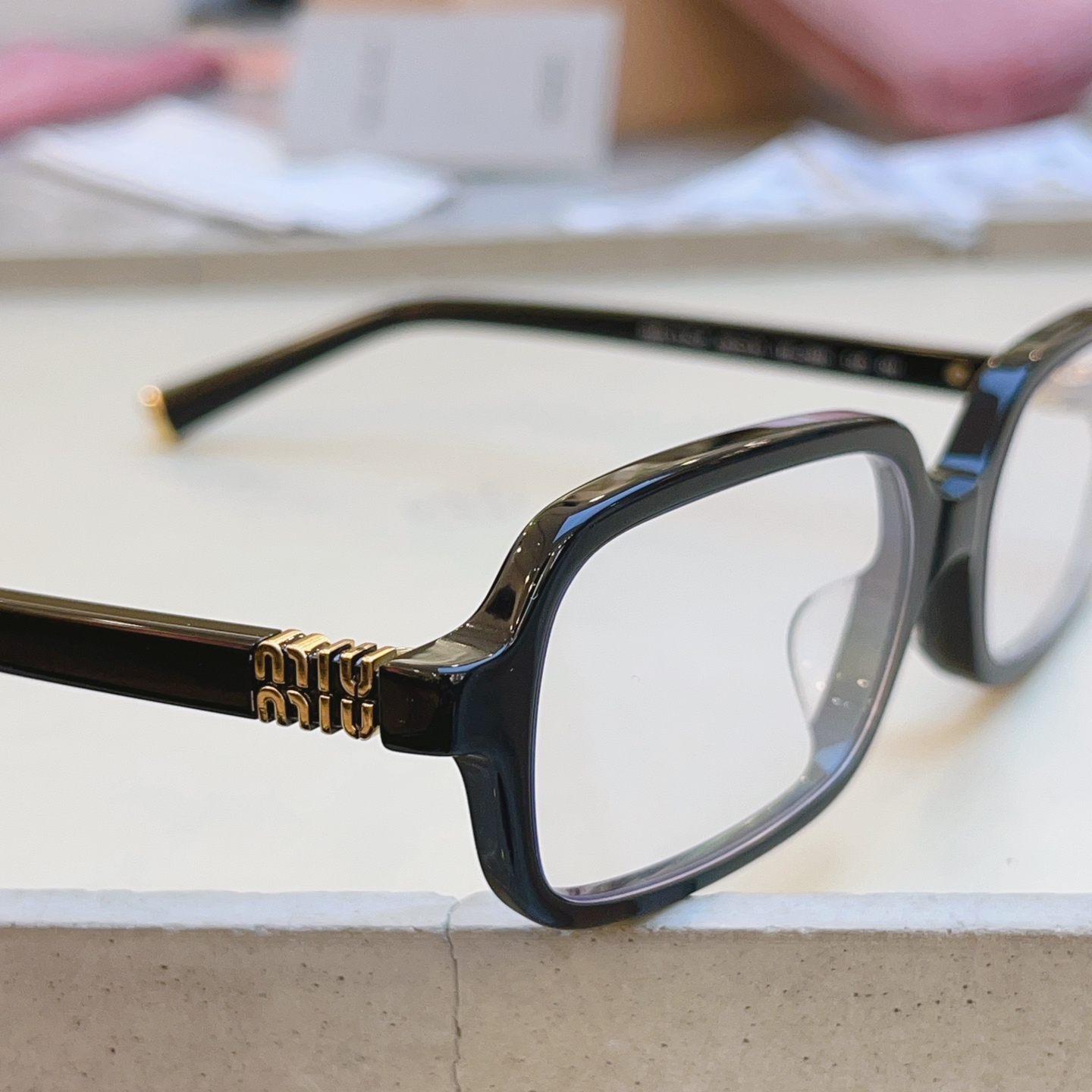 ，【MIUMI*】缪*缪新款太阳镜🕶️ 高版本✨，Mod：SMU 11Z-F，SIZE:52口15-140