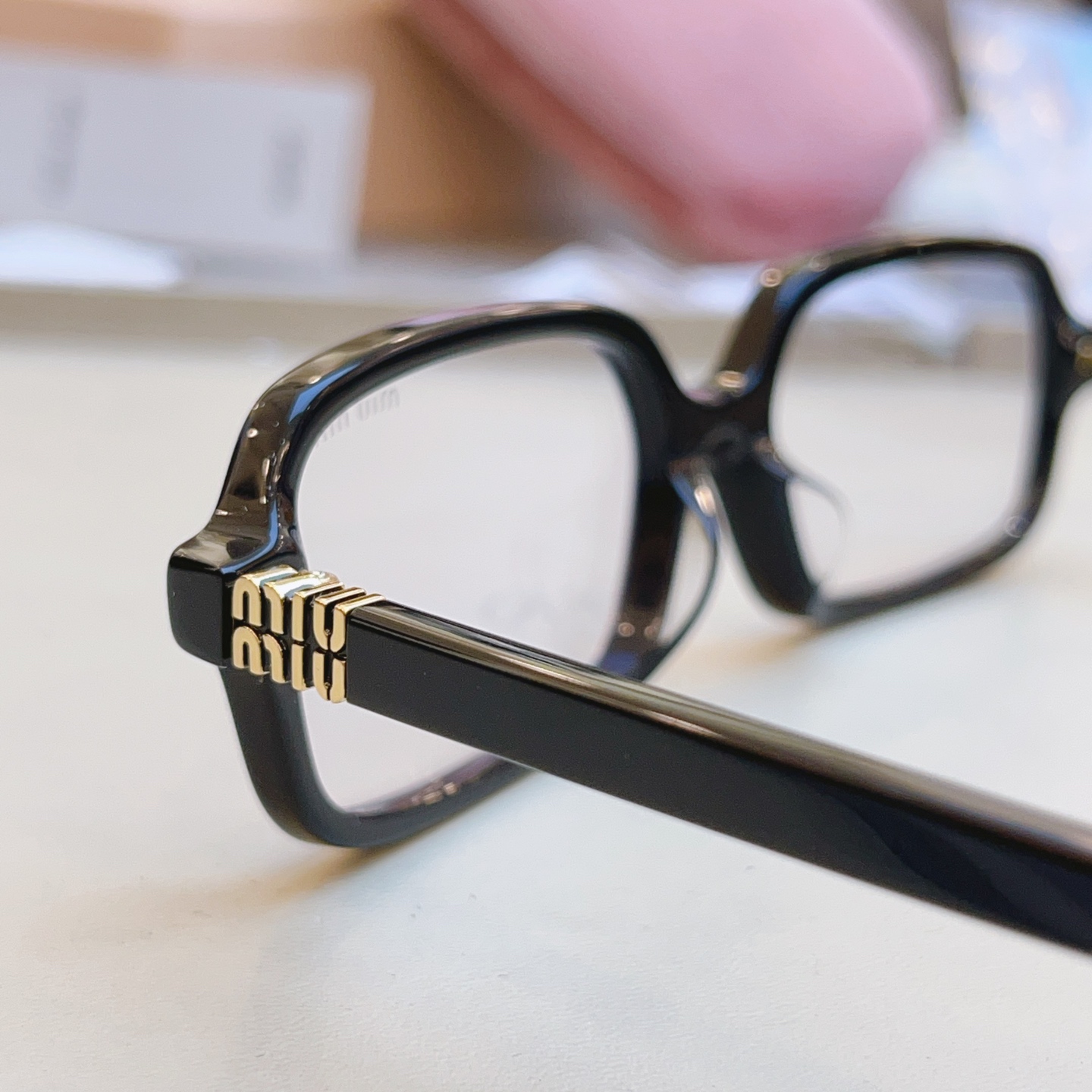 ，【MIUMI*】缪*缪新款太阳镜🕶️ 高版本✨，Mod：SMU 11Z-F，SIZE:52口15-140