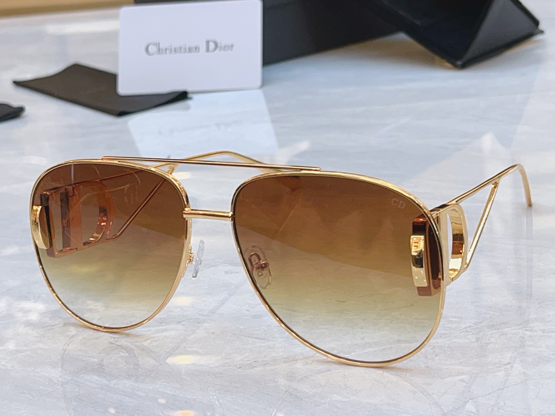 ，【DIO* 】迪*奥新款眼镜架，MODEL：DSGTA44UGR，SIZE：65口16-140