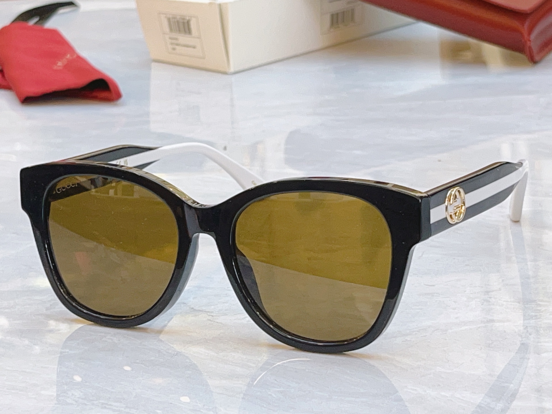 ，【GUCC*】古*驰新款眼镜架，MODEL：GG0935OA，SIZE：54口19-145