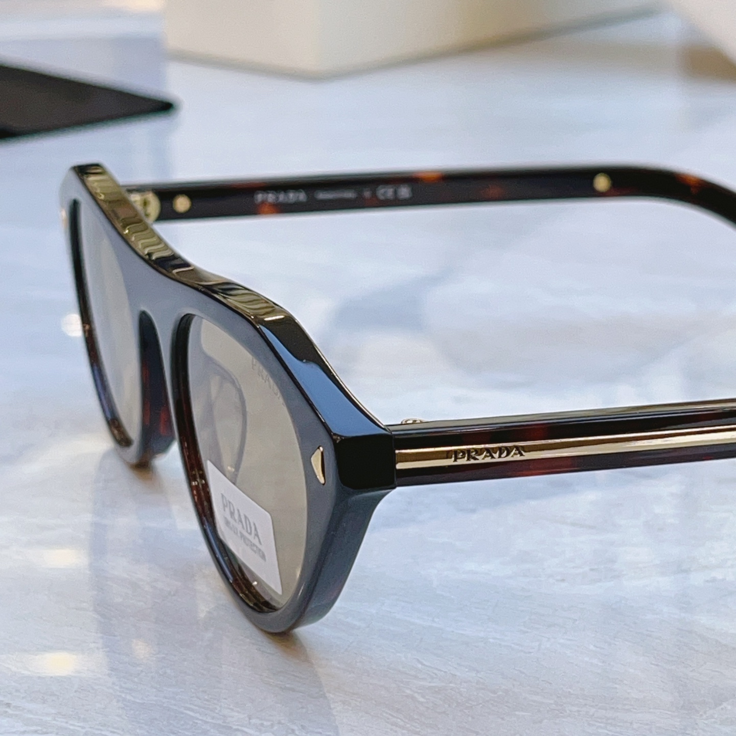 ，【PRAD*】普拉*达新款太阳镜，MODEL：SPR B15，SIZE：51口21-145