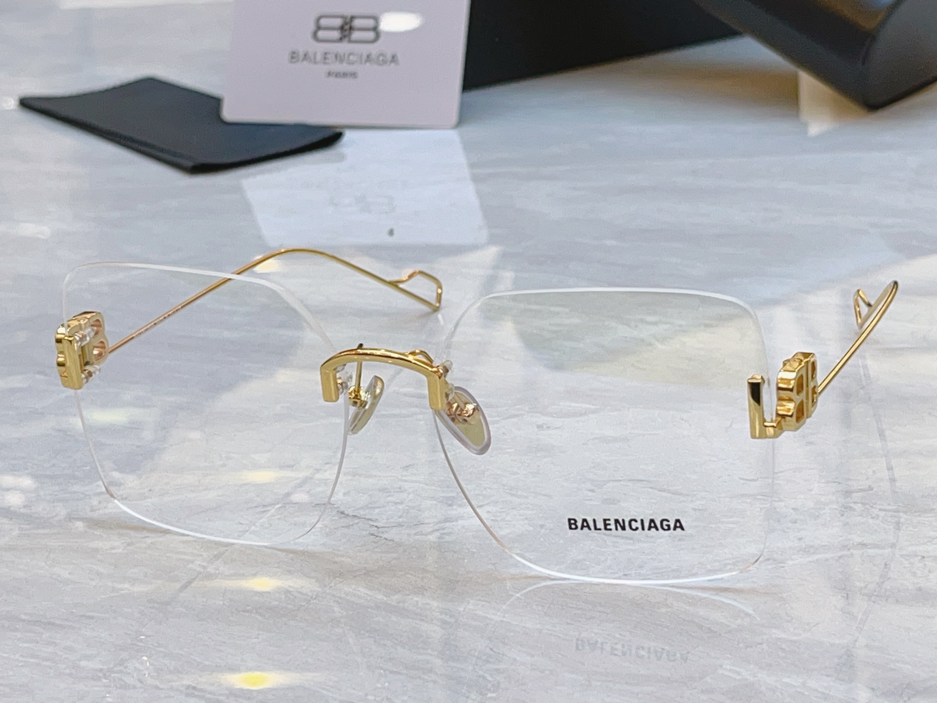 ，【BALENCIAG*】巴黎*世家新款太阳镜，MODEL：BB0113O，SIZE：60口15-140