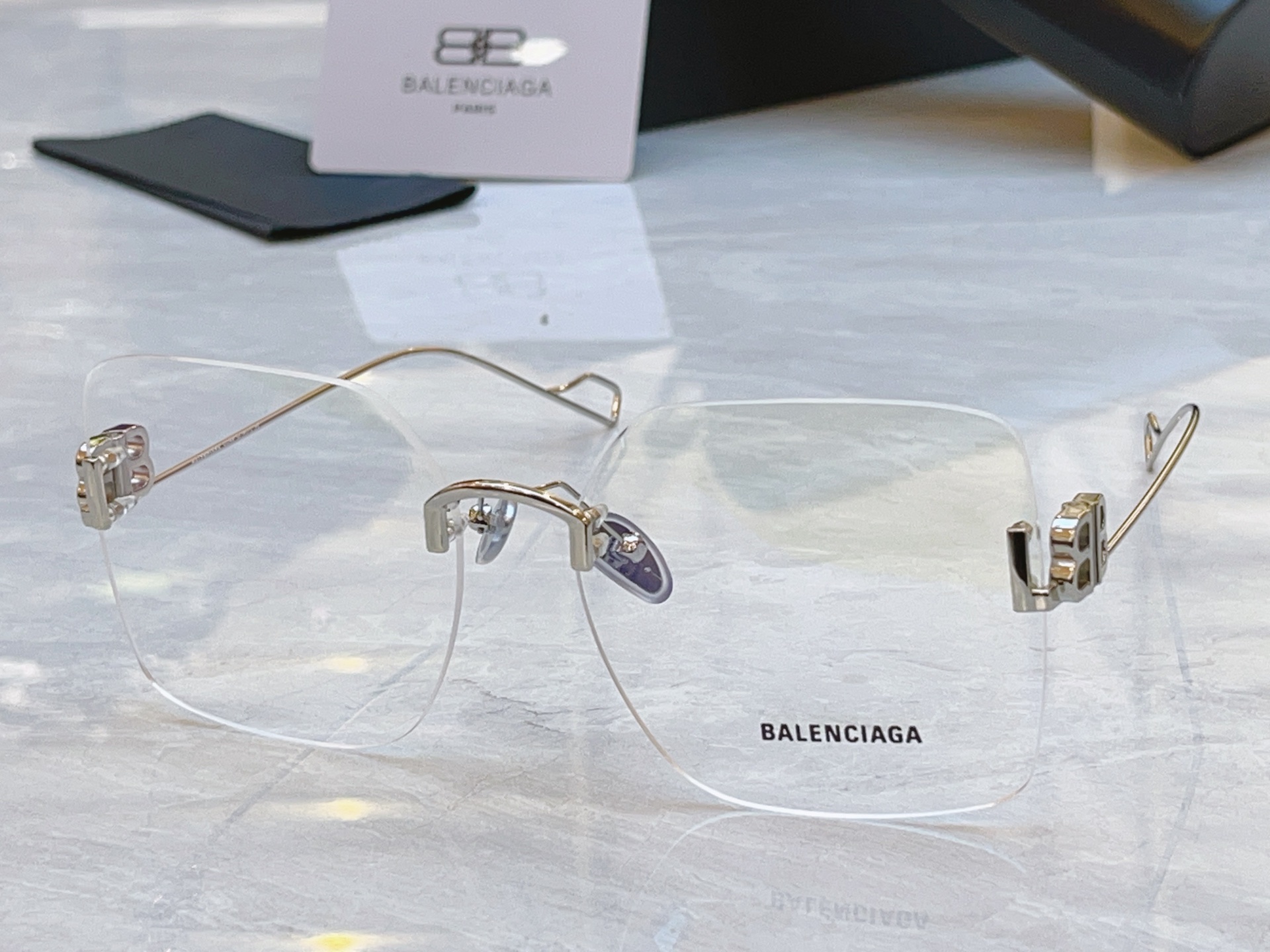 ，【BALENCIAG*】巴黎*世家新款太阳镜，MODEL：BB0113O，SIZE：60口15-140