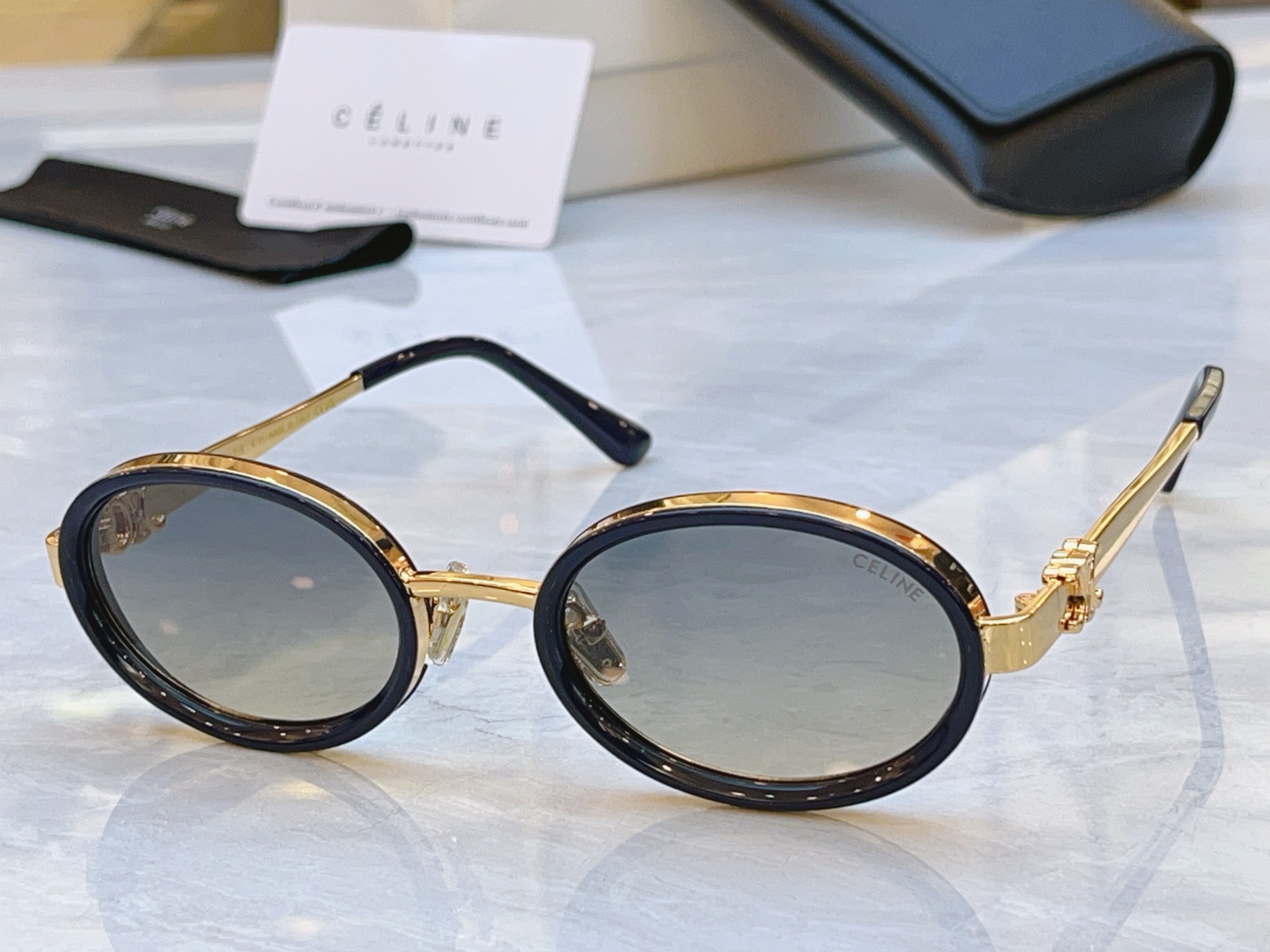 ，【CELIN*】赛*琳新款太阳镜， MODEL:CL42138U，SIZE: 52口22-143