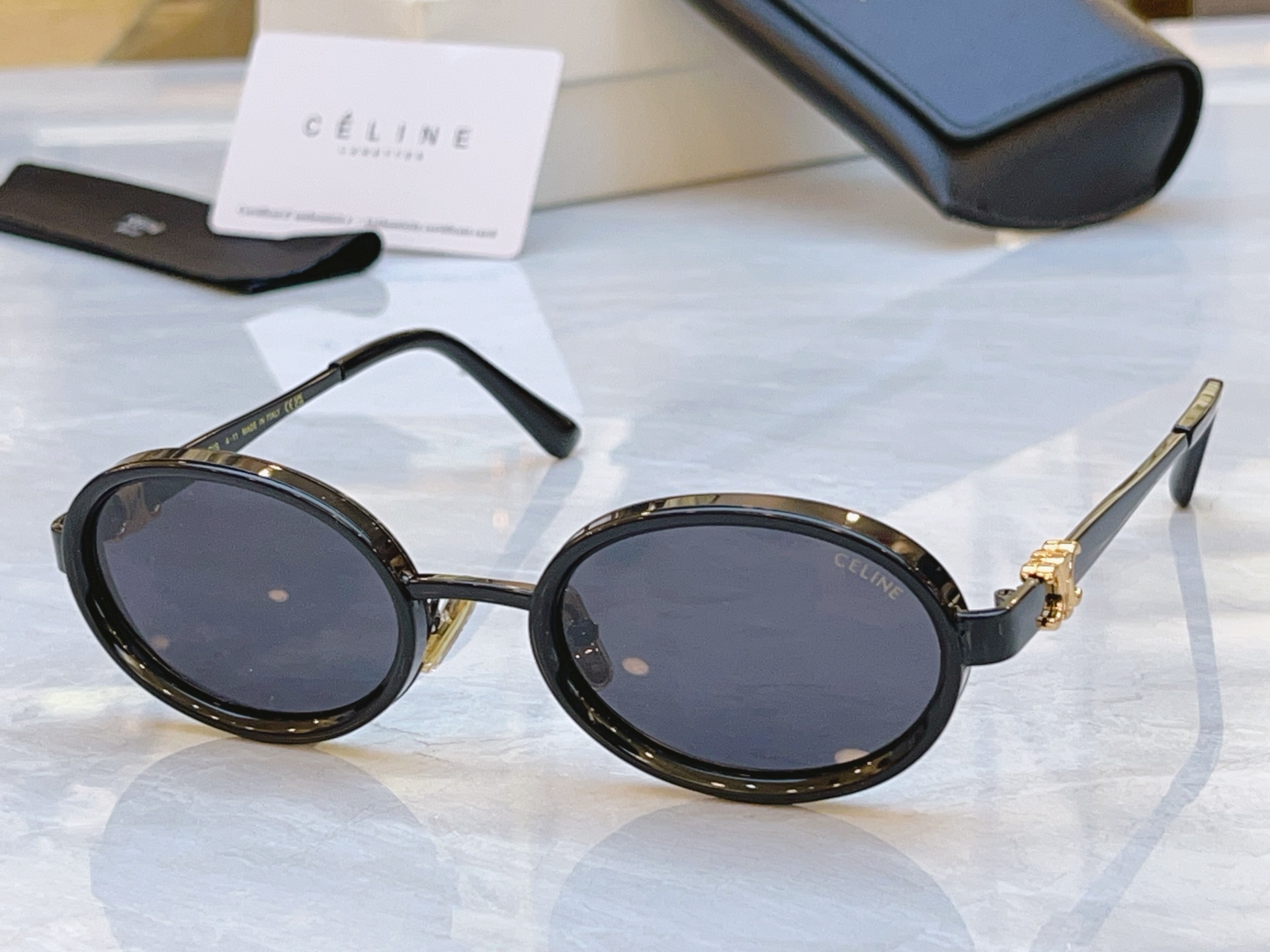 ，【CELIN*】赛*琳新款太阳镜， MODEL:CL42138U，SIZE: 52口22-143