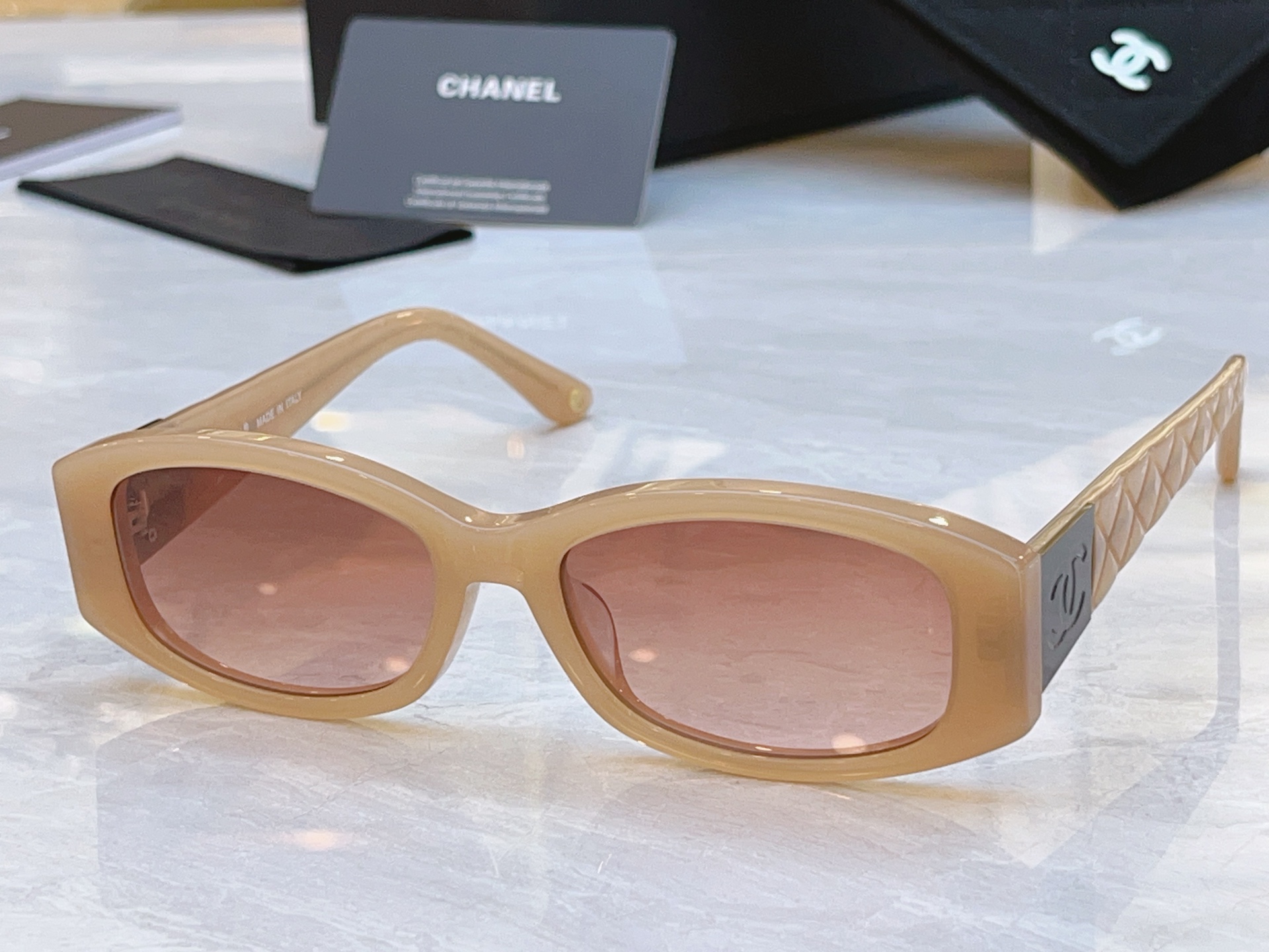 ，【CHANE*】香奈儿新款太阳镜，MODEL：C74573，SIZE：52口18-145