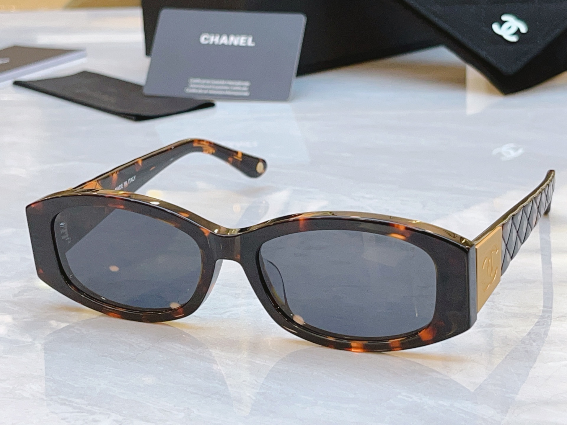 ，【CHANE*】香奈儿新款太阳镜，MODEL：C74573，SIZE：52口18-145