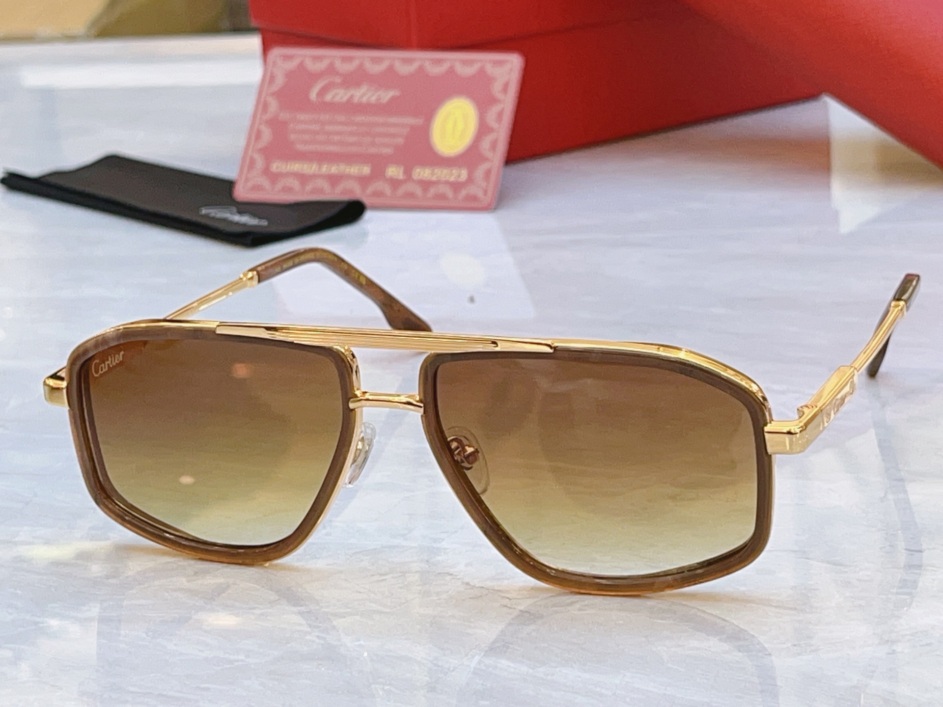 ，【CARTIE*】卡地*亚新款太阳镜，Mod:CT0723S，Size:68口16-145