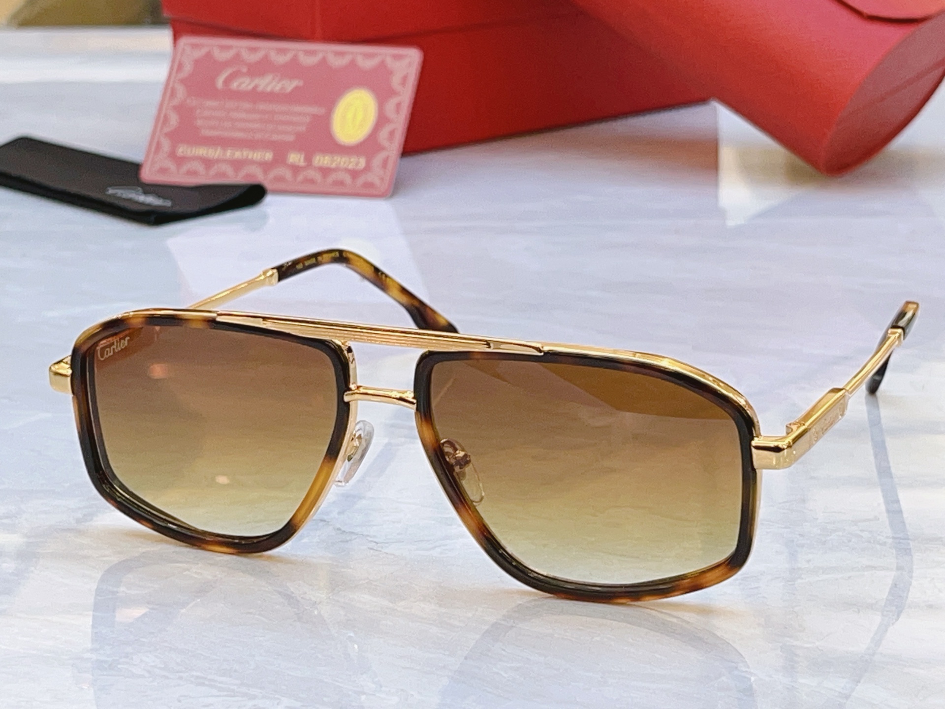 ，【CARTIE*】卡地*亚新款太阳镜，Mod:CT0723S，Size:68口16-145