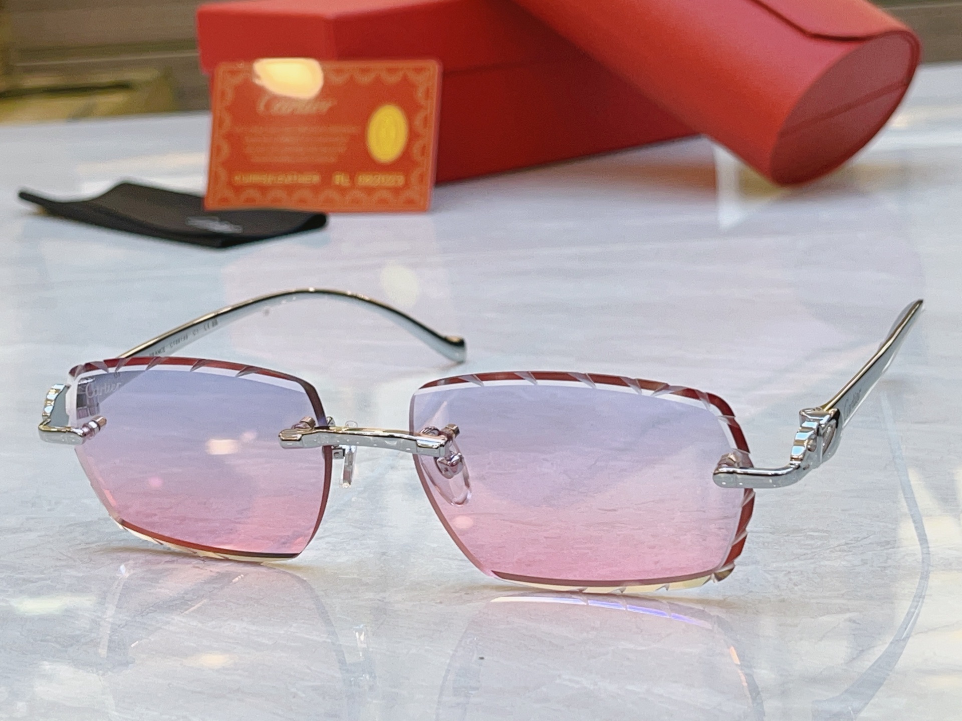 ，【CARTIE*】卡地*亚新款太阳镜 钛架，Mod:CT0913S，Size:57口17-135