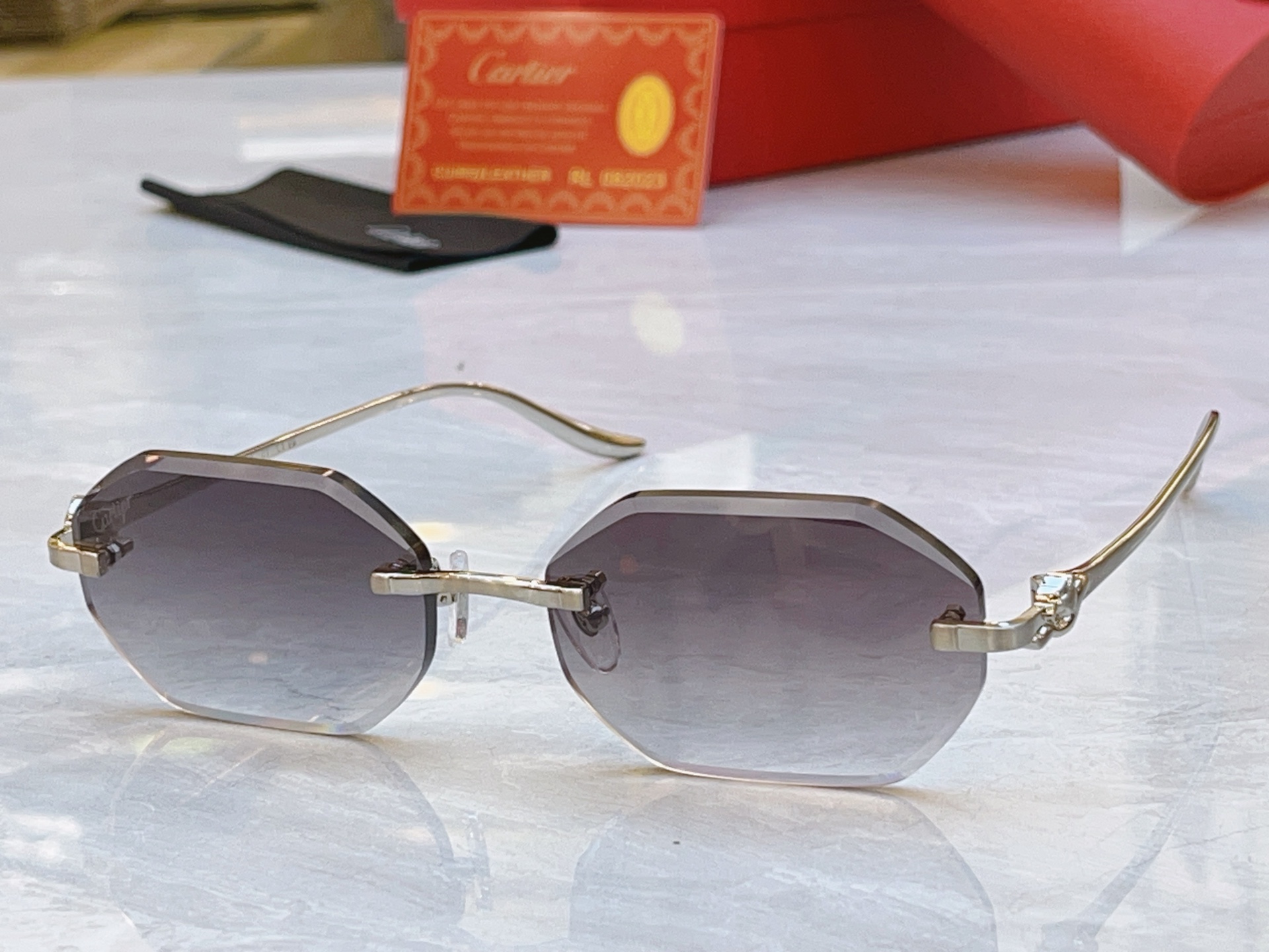 ，【CARTIE*】卡地*亚新款太阳镜 钛架，Mod:CT0922S，Size:57口18-142