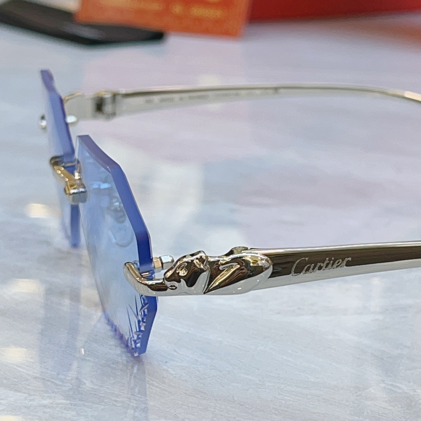 ，【CARTIE*】卡地*亚新款太阳镜 钛架，Mod:CT0914S，Size:57口17-135