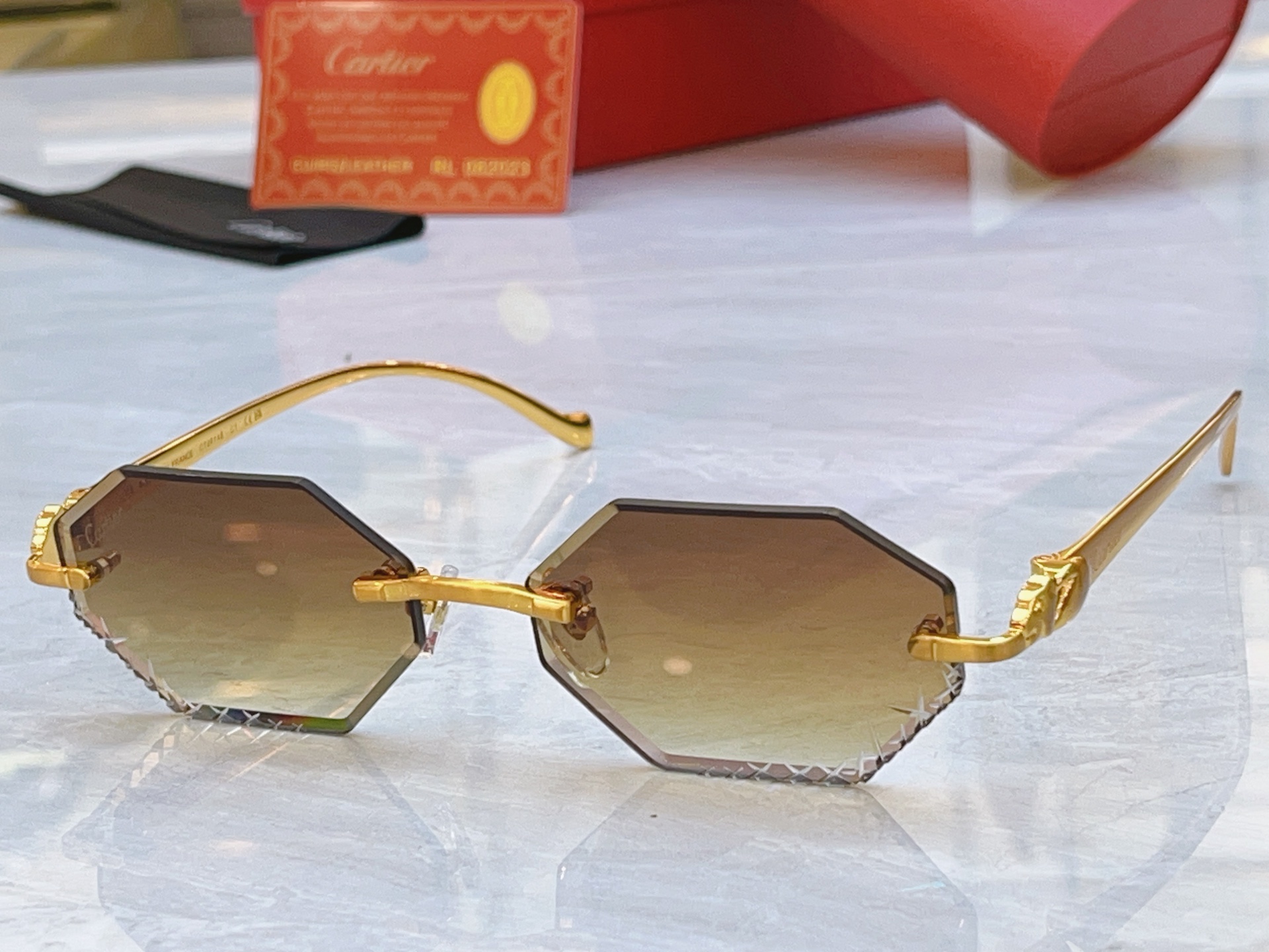 ，【CARTIE*】卡地*亚新款太阳镜 钛架，Mod:CT0914S，Size:57口17-135