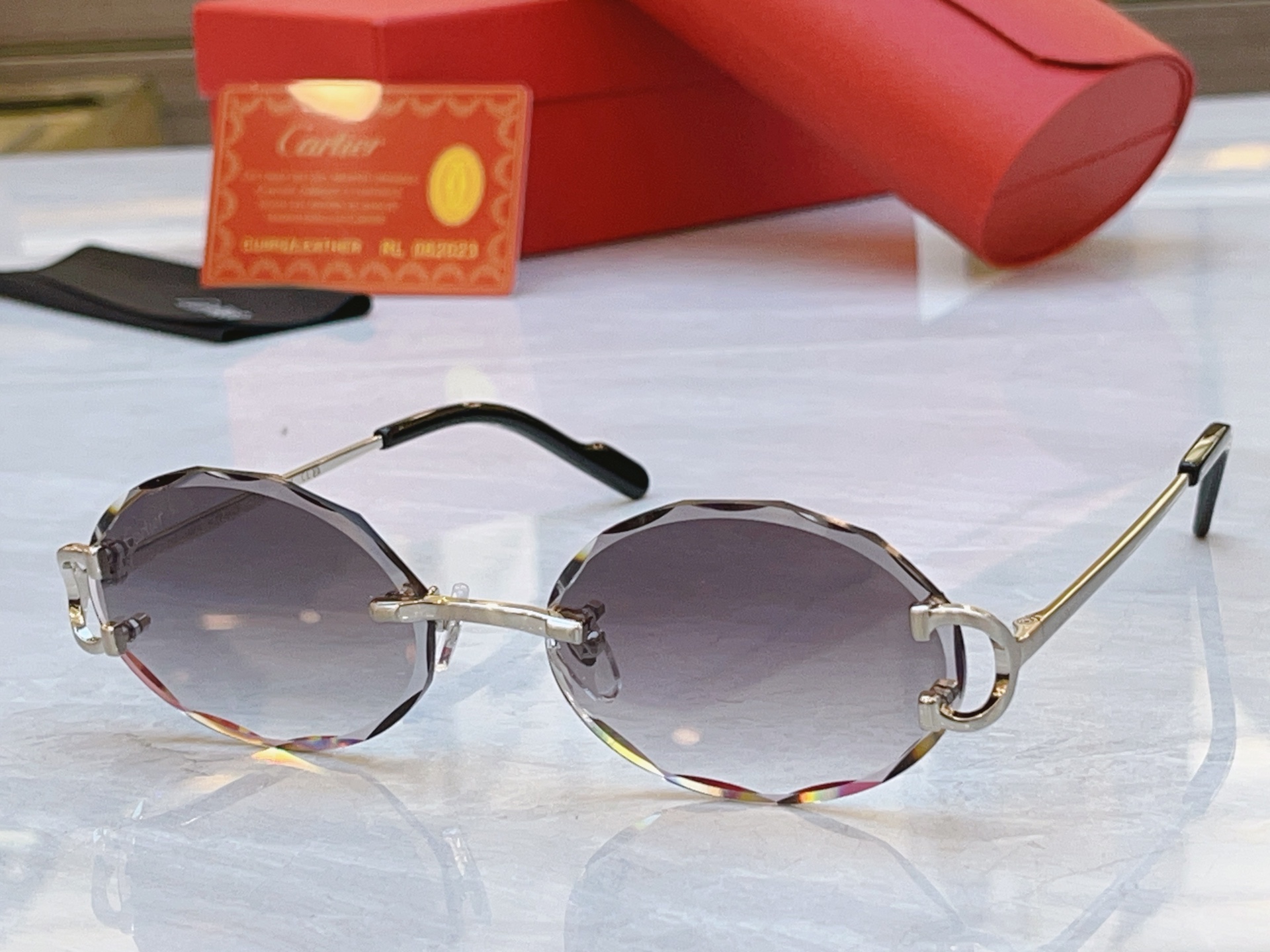 ，【CARTIE*】卡地*亚新款太阳镜 钛架，Mod:CT0911S，Size:56口17-140