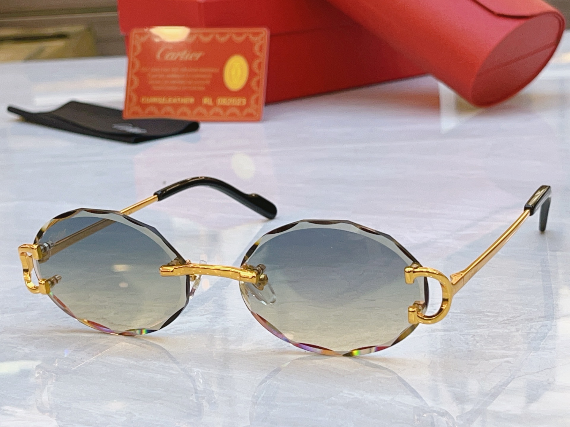 ，【CARTIE*】卡地*亚新款太阳镜 钛架，Mod:CT0911S，Size:56口17-140